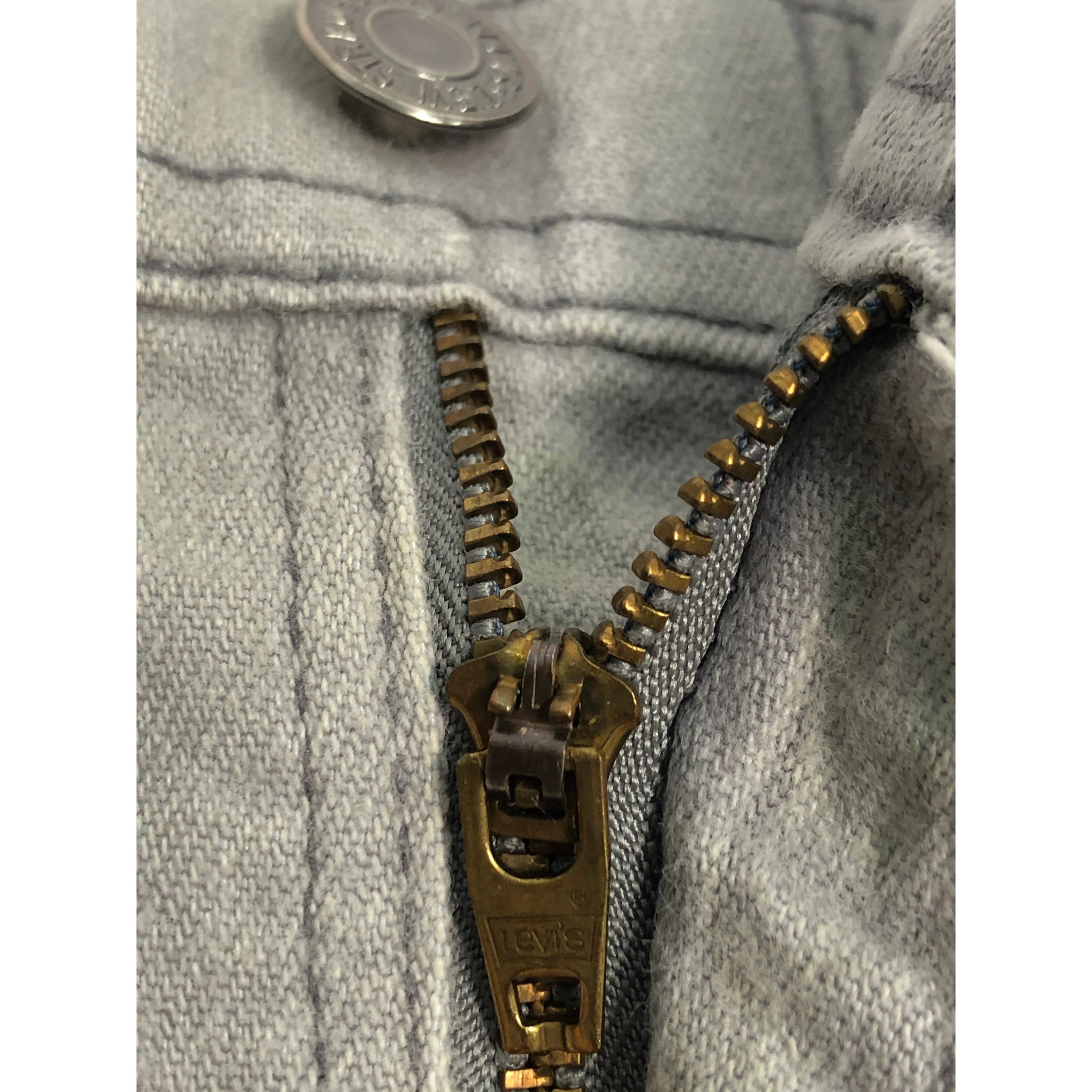 Levi's Vintage Levis Lightwash Jeans DP0045 Size US 39 - 7 Thumbnail