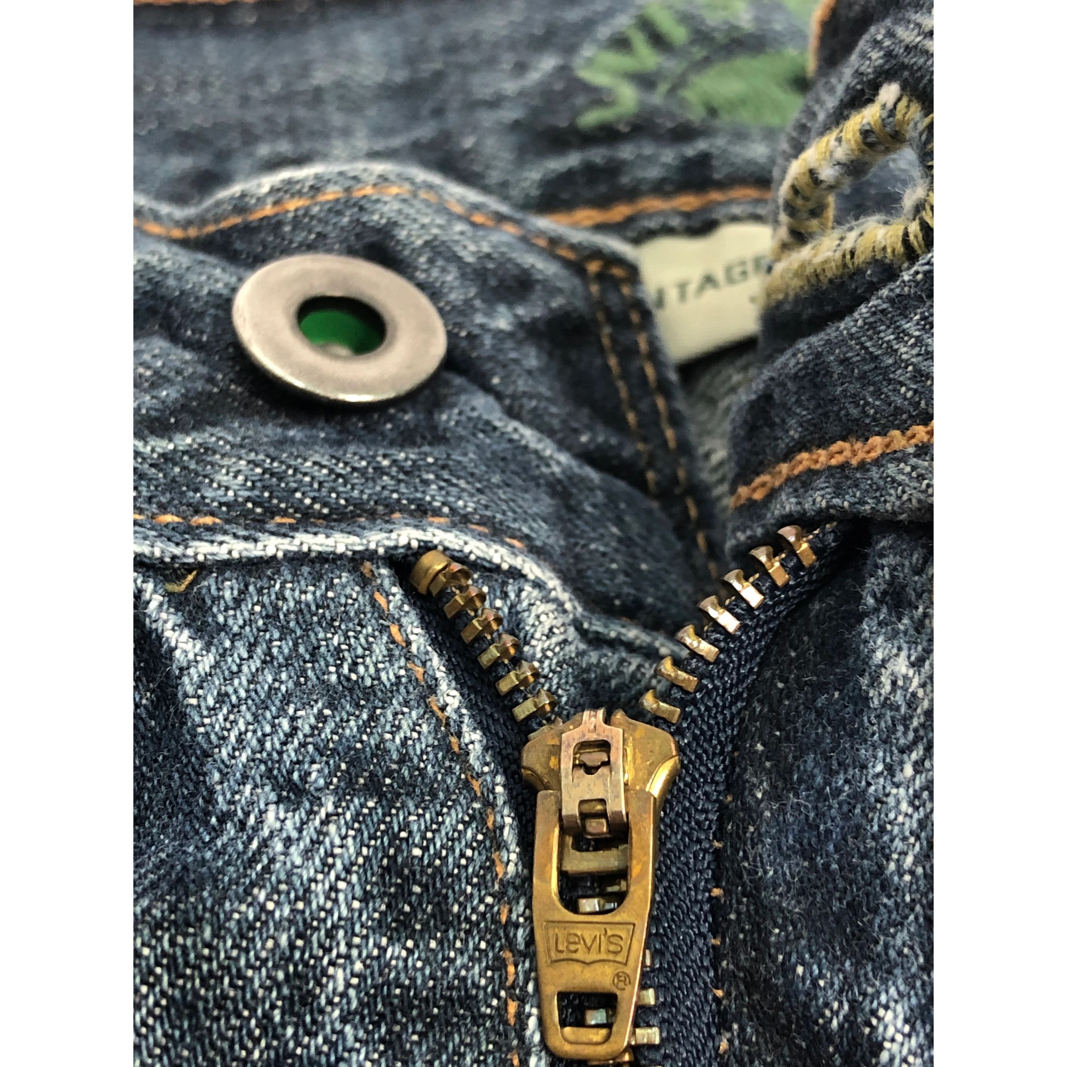 Levi's Vintage Levis 539 Jeans Tappered DP0043 Size US 37 - 8 Thumbnail