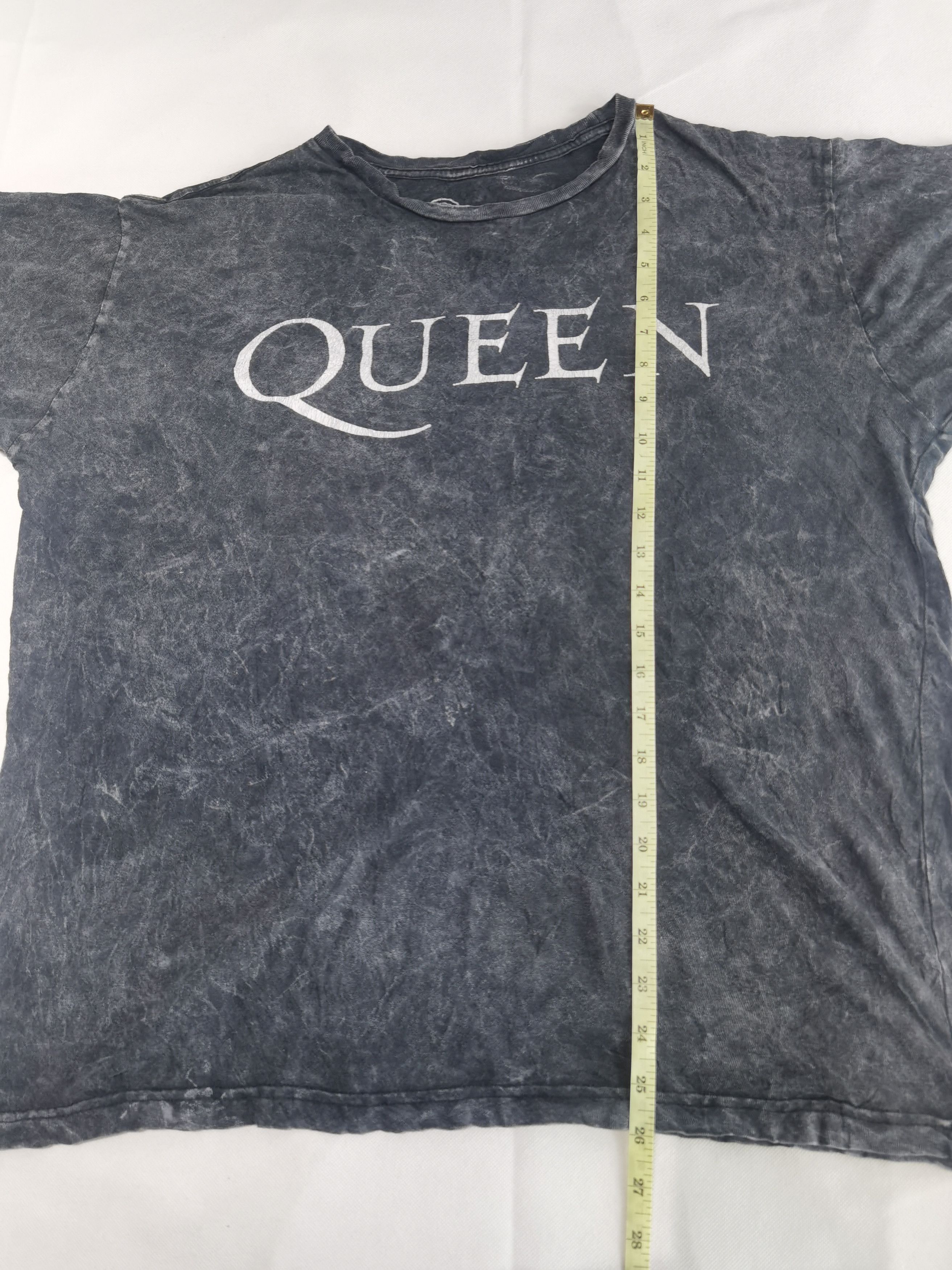 Band Tees Queen Acid Wash T shirt Size US XL / EU 56 / 4 - 7 Thumbnail