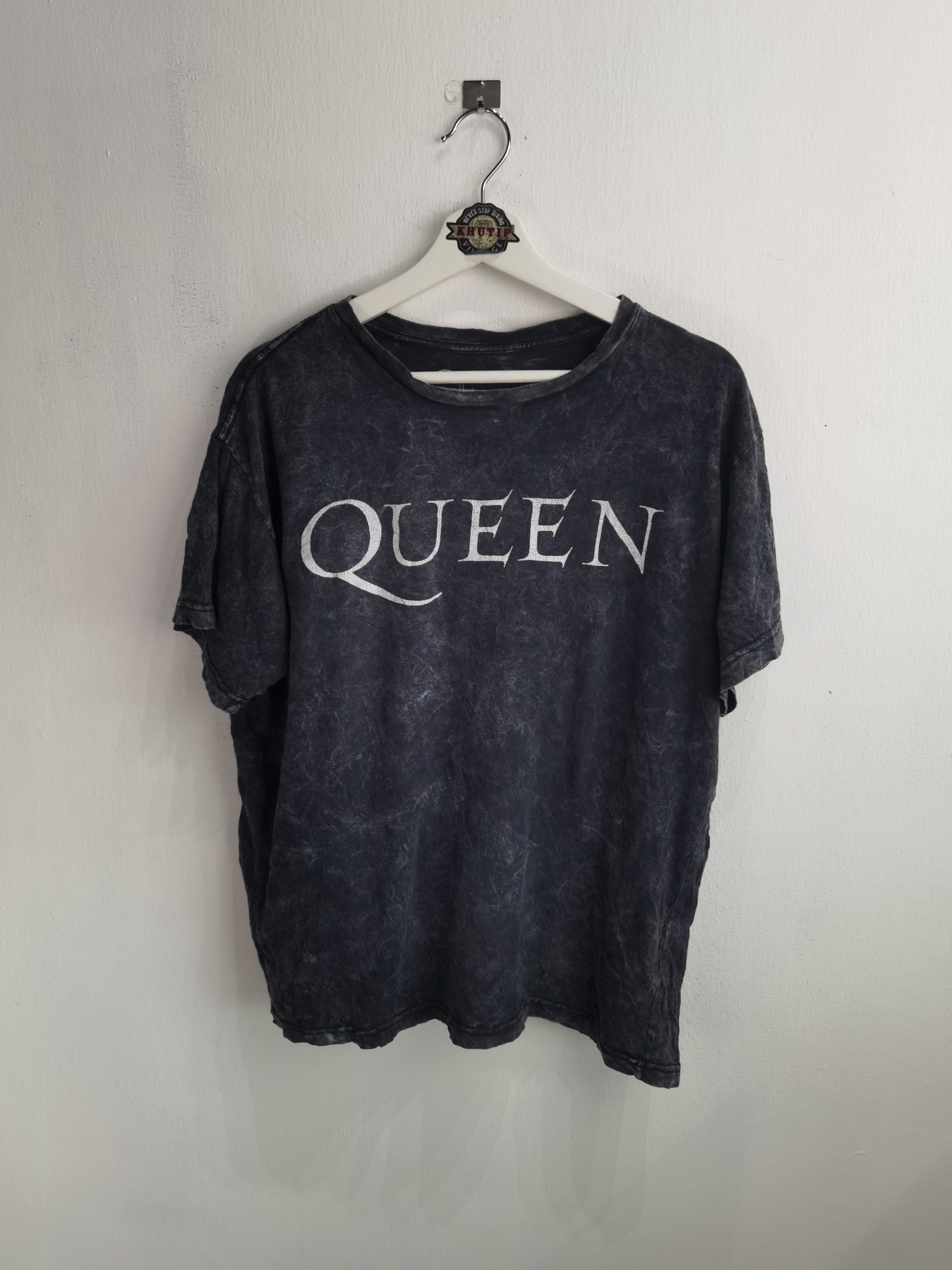Band Tees Queen Acid Wash T shirt Size US XL / EU 56 / 4 - 1 Thumbnail