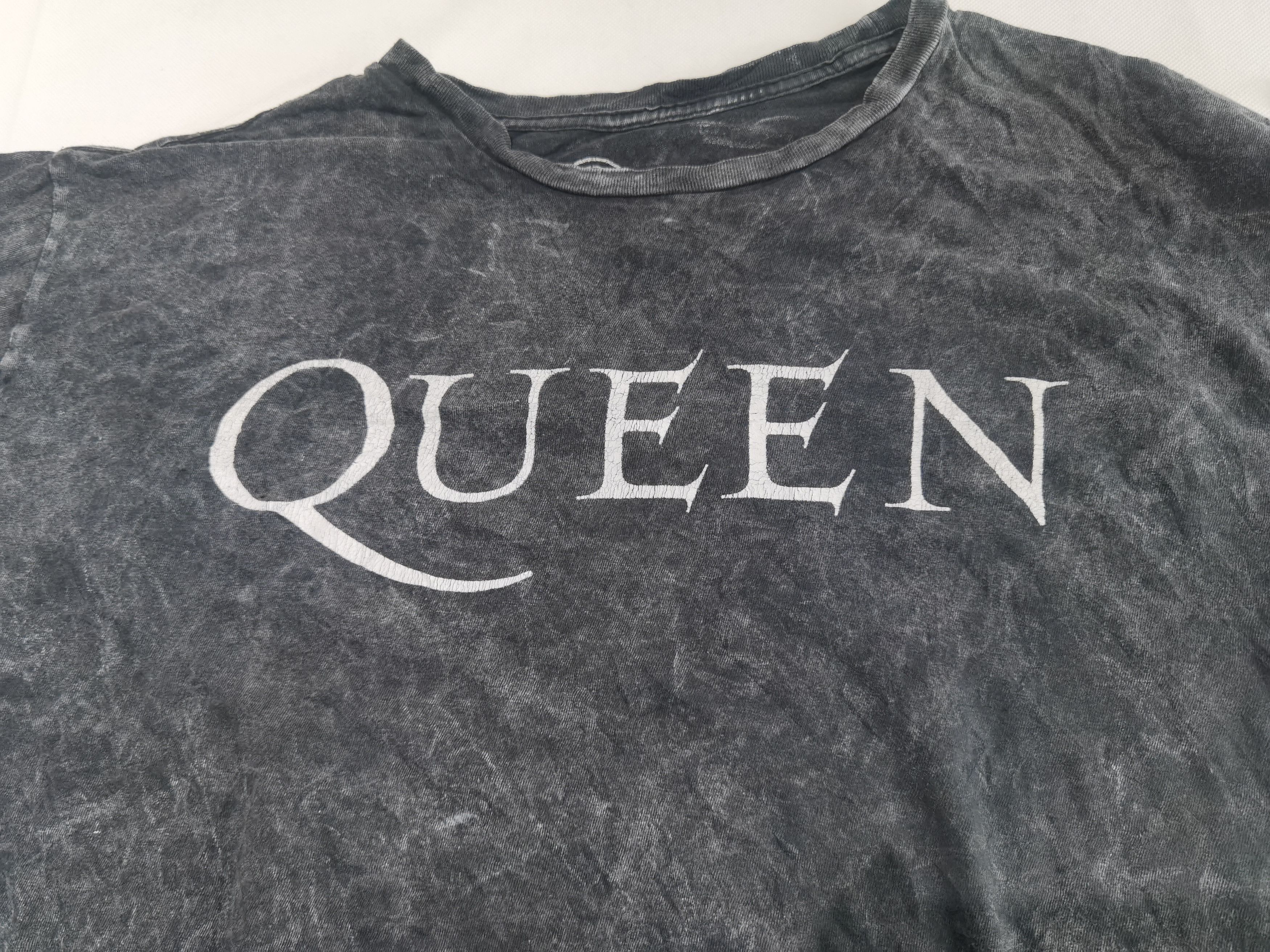 Band Tees Queen Acid Wash T shirt Size US XL / EU 56 / 4 - 4 Thumbnail
