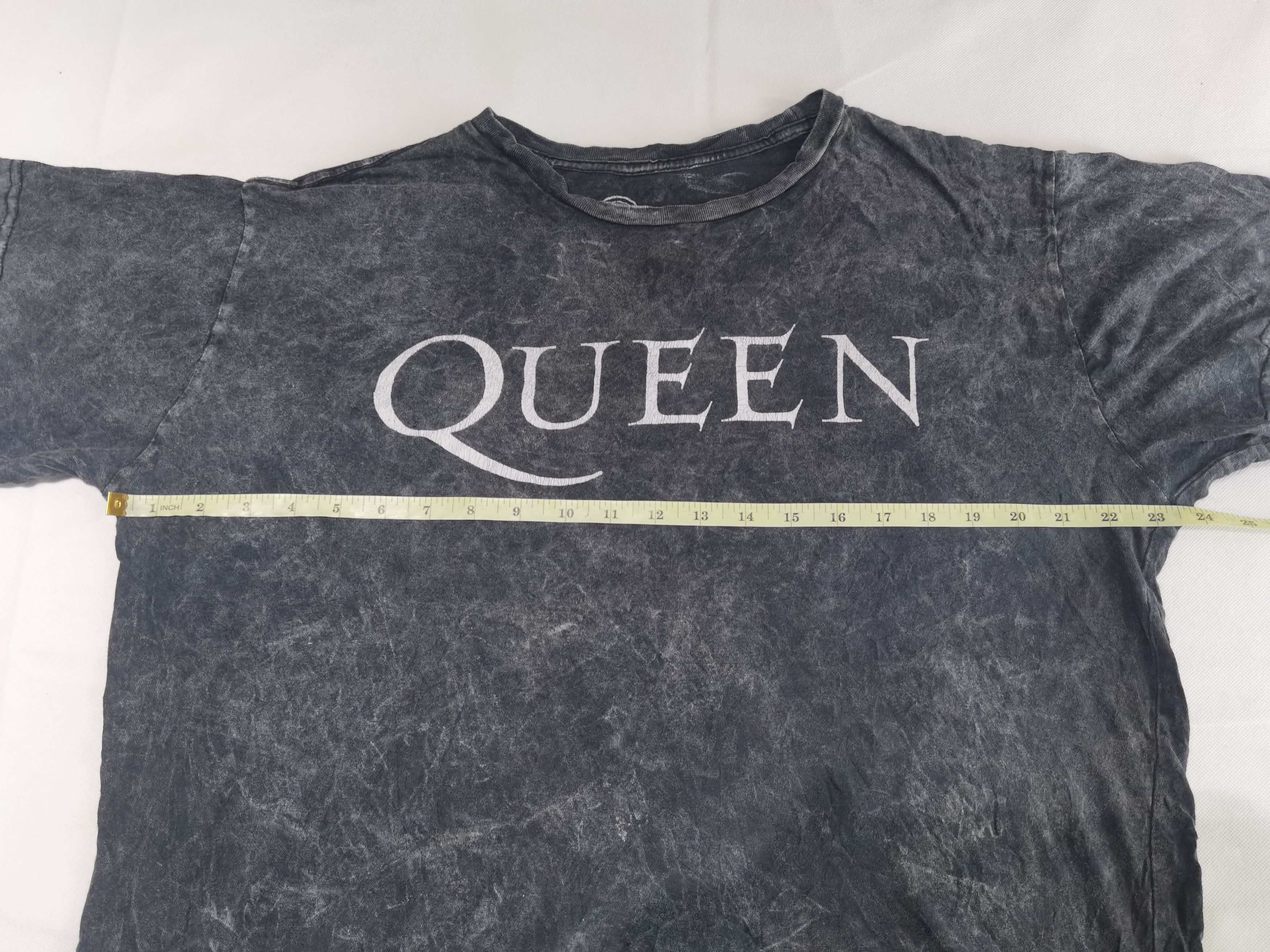 Band Tees Queen Acid Wash T shirt Size US XL / EU 56 / 4 - 8 Thumbnail