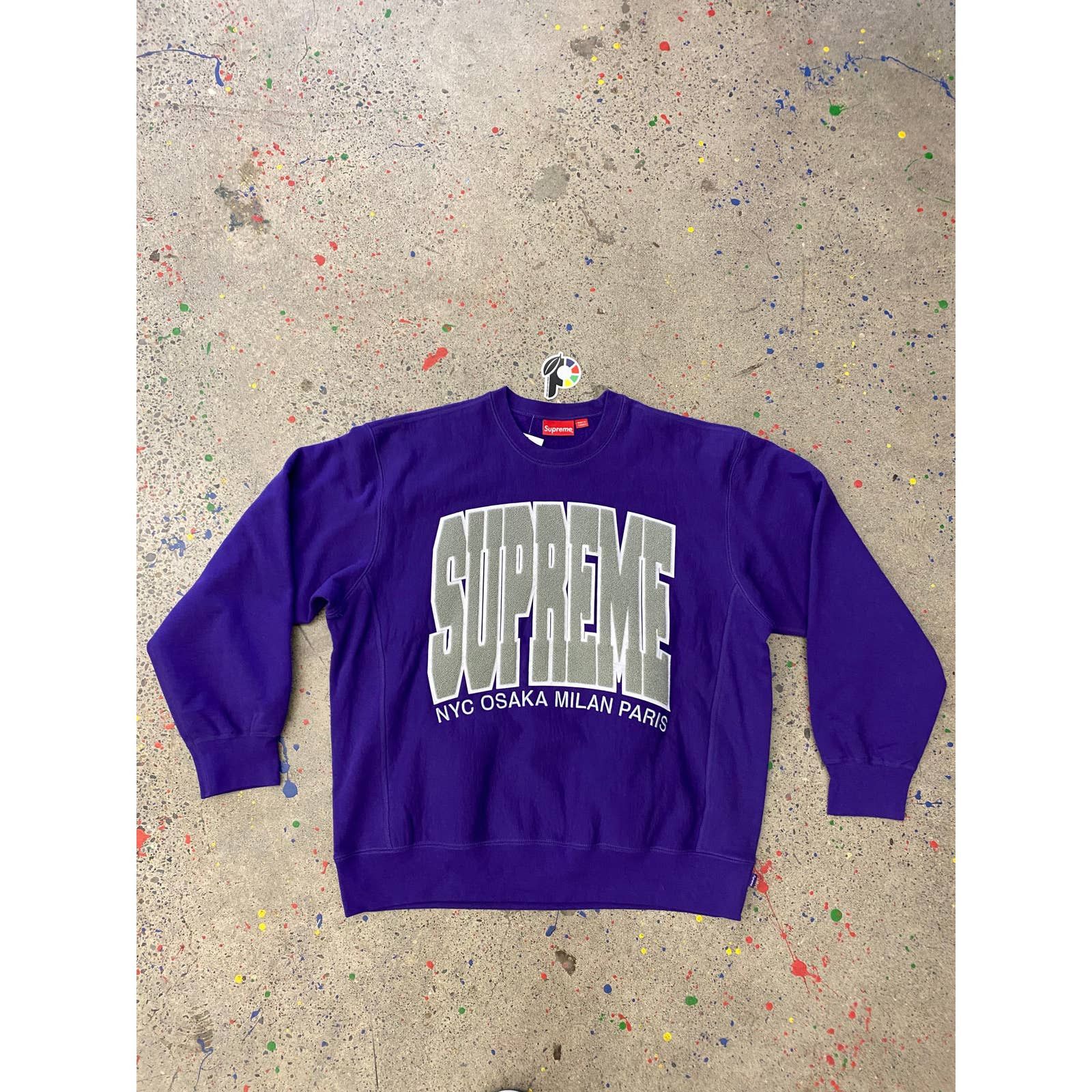 Up for grabs again! Supreme Cities Arc Crewneck Size L $128.00