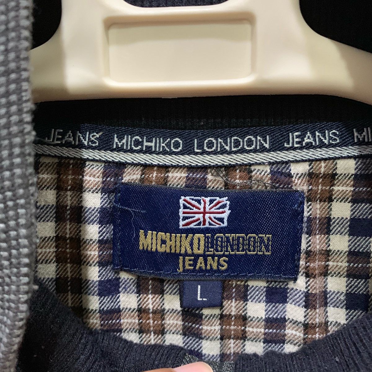 Japanese Brand × Michiko Koshino London × Vintage MICHIKO LONDON JEANS Sweatshirts Size L Size US L / EU 52-54 / 3 - 4 Thumbnail