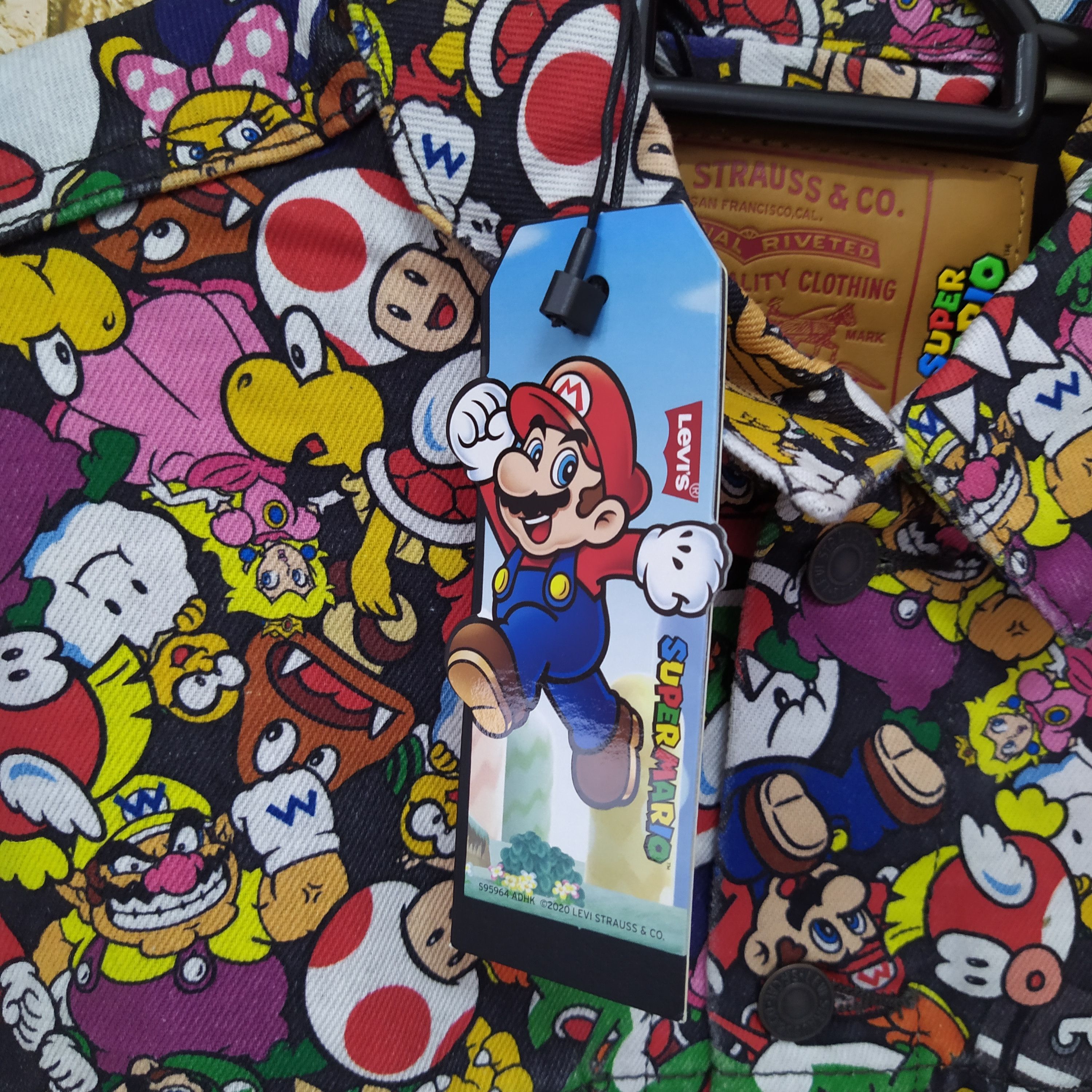 Levi's × Nintendo LEVIS "BIG E" x SUPER MARIO NINTENDO DENIM JACKET (D35) Size US S / EU 44-46 / 1 - 4 Thumbnail