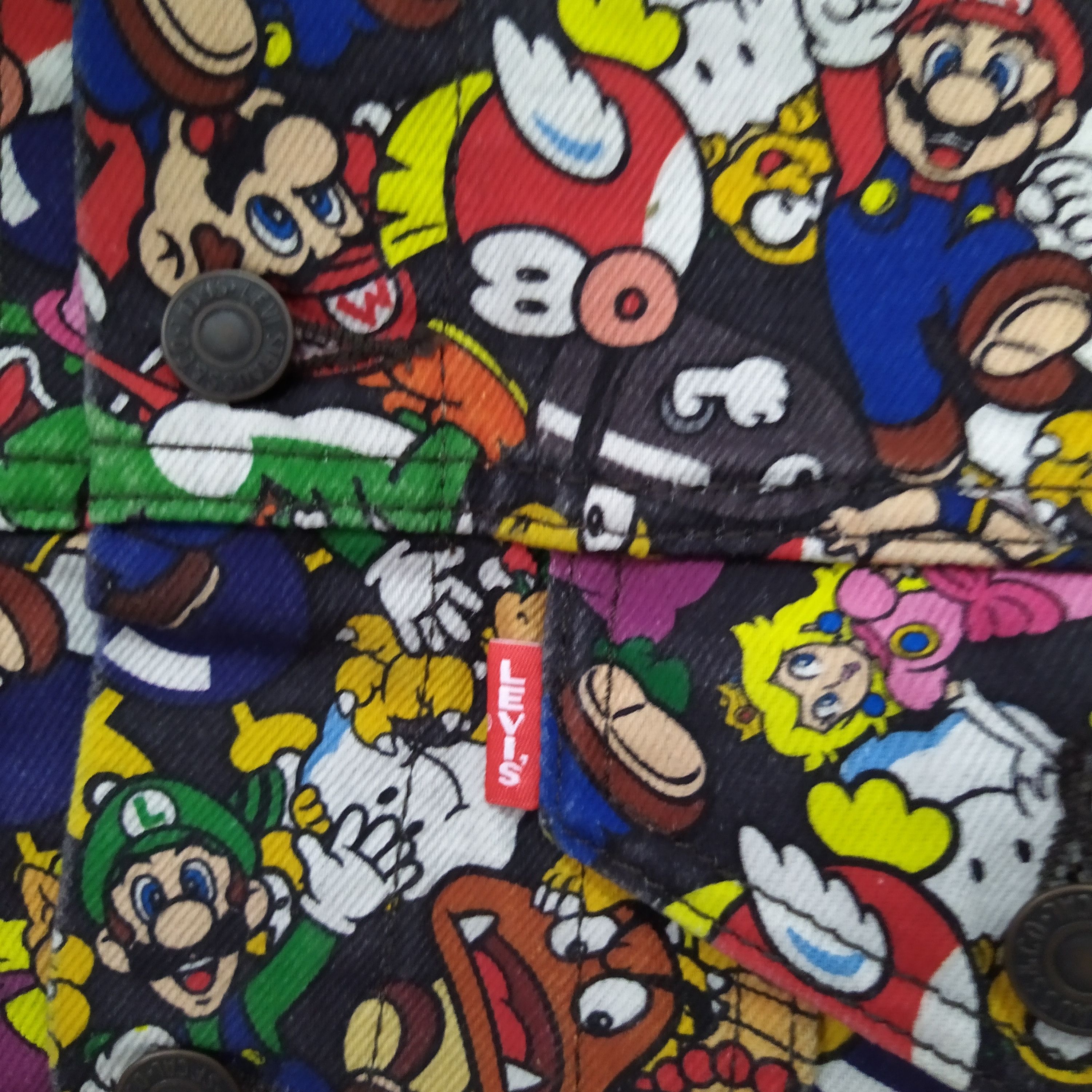 Levi's × Nintendo LEVIS "BIG E" x SUPER MARIO NINTENDO DENIM JACKET (D35) Size US S / EU 44-46 / 1 - 2 Thumbnail