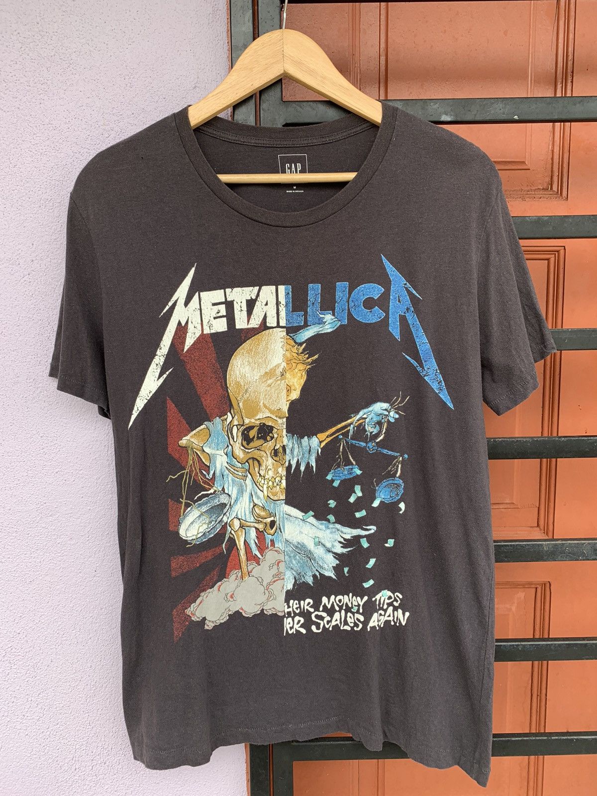 Gap Metallica x Gap Tshirt | Grailed