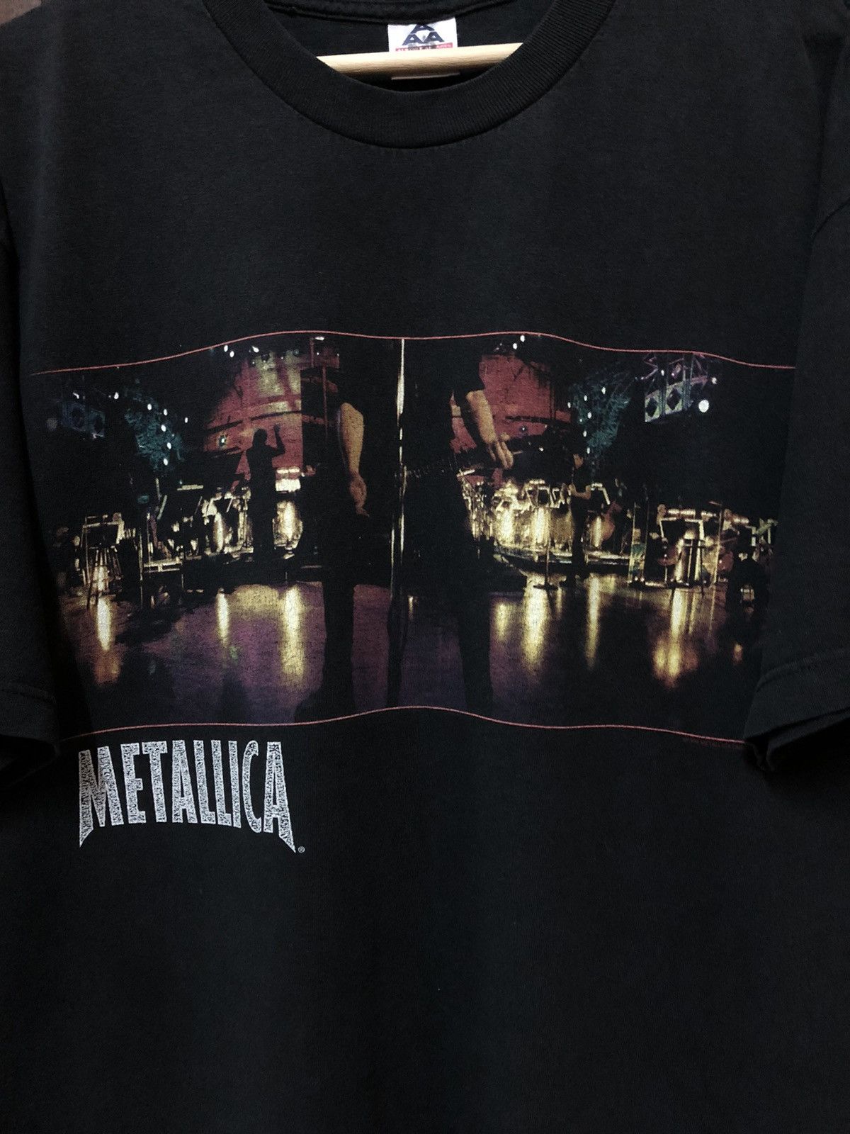 Band Tees × Metallica × Vintage Vintage 1999 Metallica S&M Live Concert Rare 90s Tee Shirt Size US XL / EU 56 / 4 - 2 Thumbnail