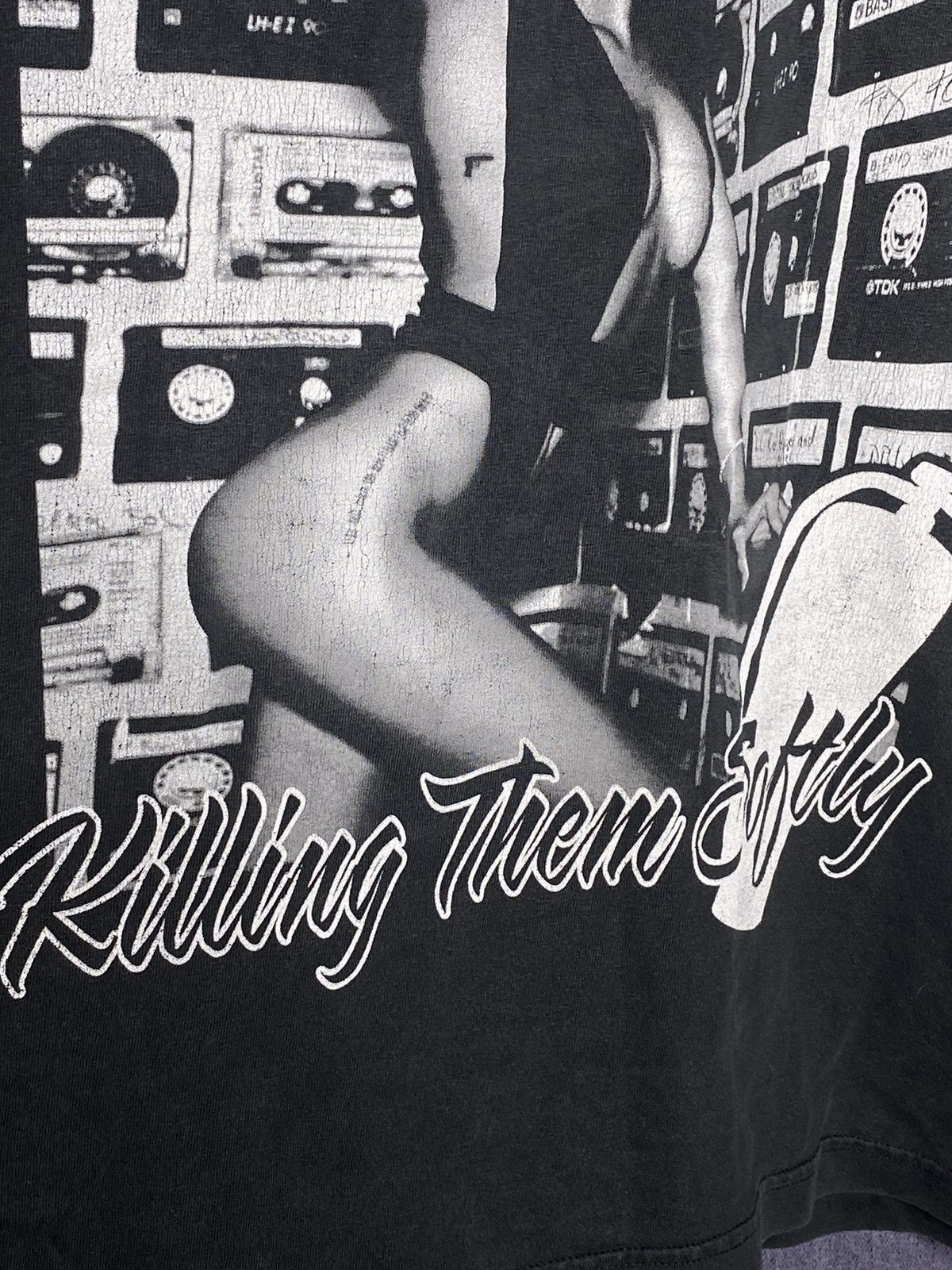 Rihanna × Vintage Quality Control Rihanna “killing then softly” vtg t shirt Size US L / EU 52-54 / 3 - 3 Thumbnail