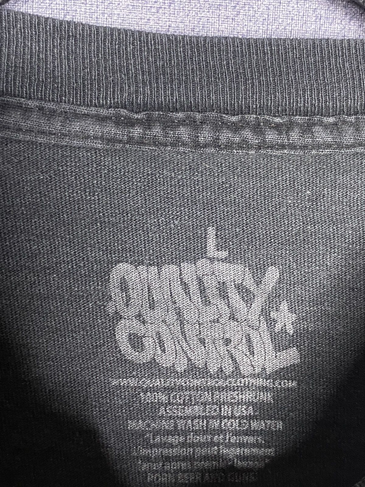 Rihanna × Vintage Quality Control Rihanna “killing then softly” vtg t shirt Size US L / EU 52-54 / 3 - 5 Thumbnail