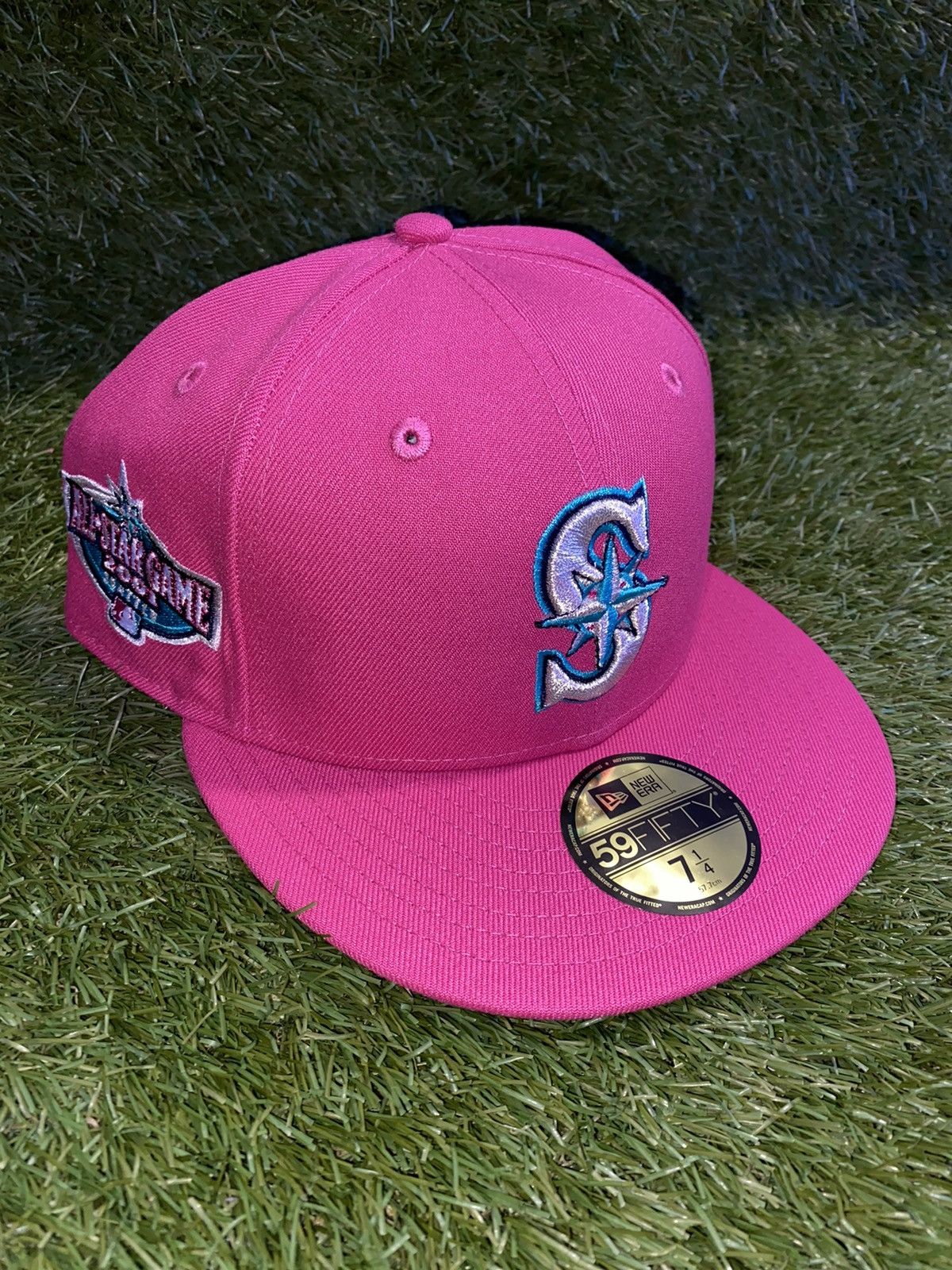 New Era 7 1/4 SEATTLE MARINERS EXCLUSIVE FITTED W SIDEPATCH Size ONE SIZE - 1 Thumbnail