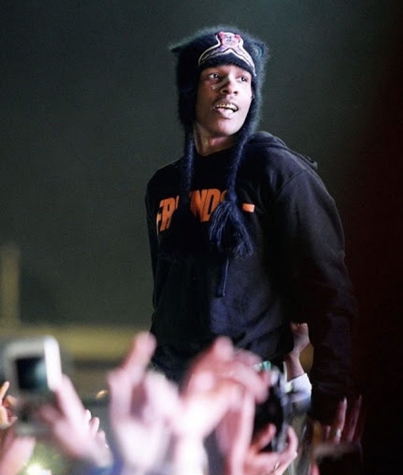 Vlone OG STAPLE VLONE FRIENDS HOODIE Size US L / EU 52-54 / 3 - 4 Thumbnail