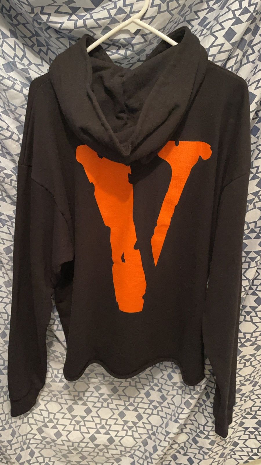 Vlone OG STAPLE VLONE FRIENDS HOODIE Size US L / EU 52-54 / 3 - 2 Thumbnail