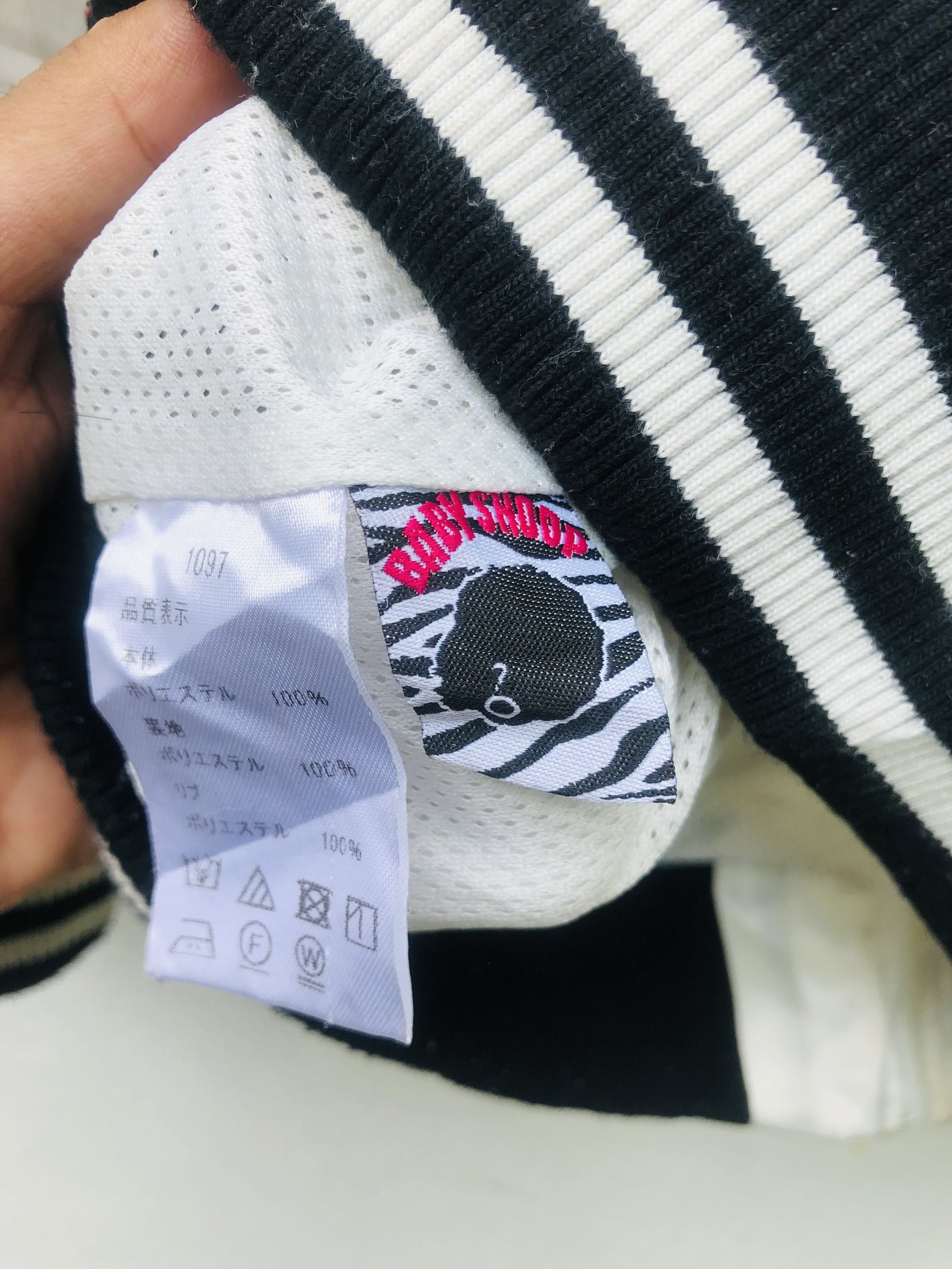 Japanese Brand Vintage Shoop Big Logo Travis Scott Fashion Style Size US M / EU 48-50 / 2 - 5 Thumbnail