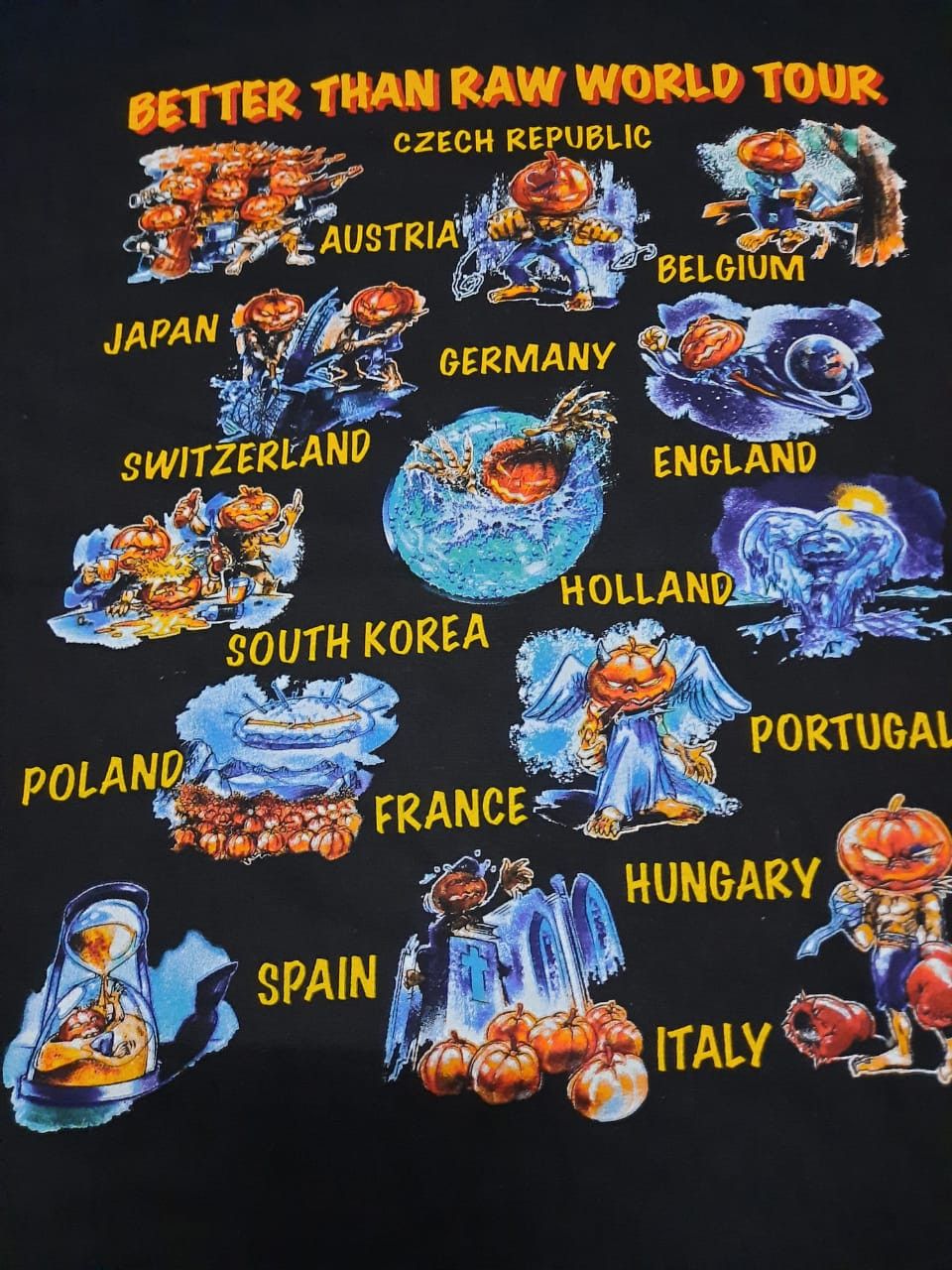 Vintage Vintage Helloween Rock Music Band Tees Size US L / EU 52-54 / 3 - 5 Thumbnail