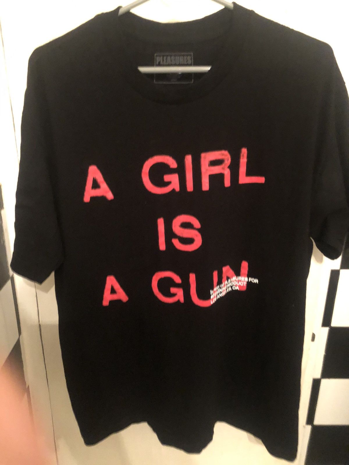 Pleasures A Girl is A Gun Tee Black Size L