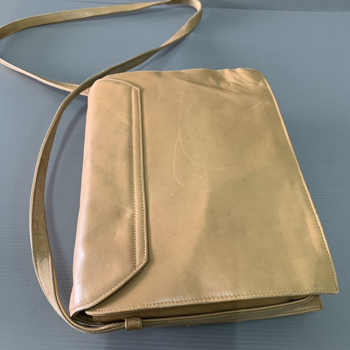 Valentino Valentino Garavani Leather Slingbag Size ONE SIZE - 6 Thumbnail