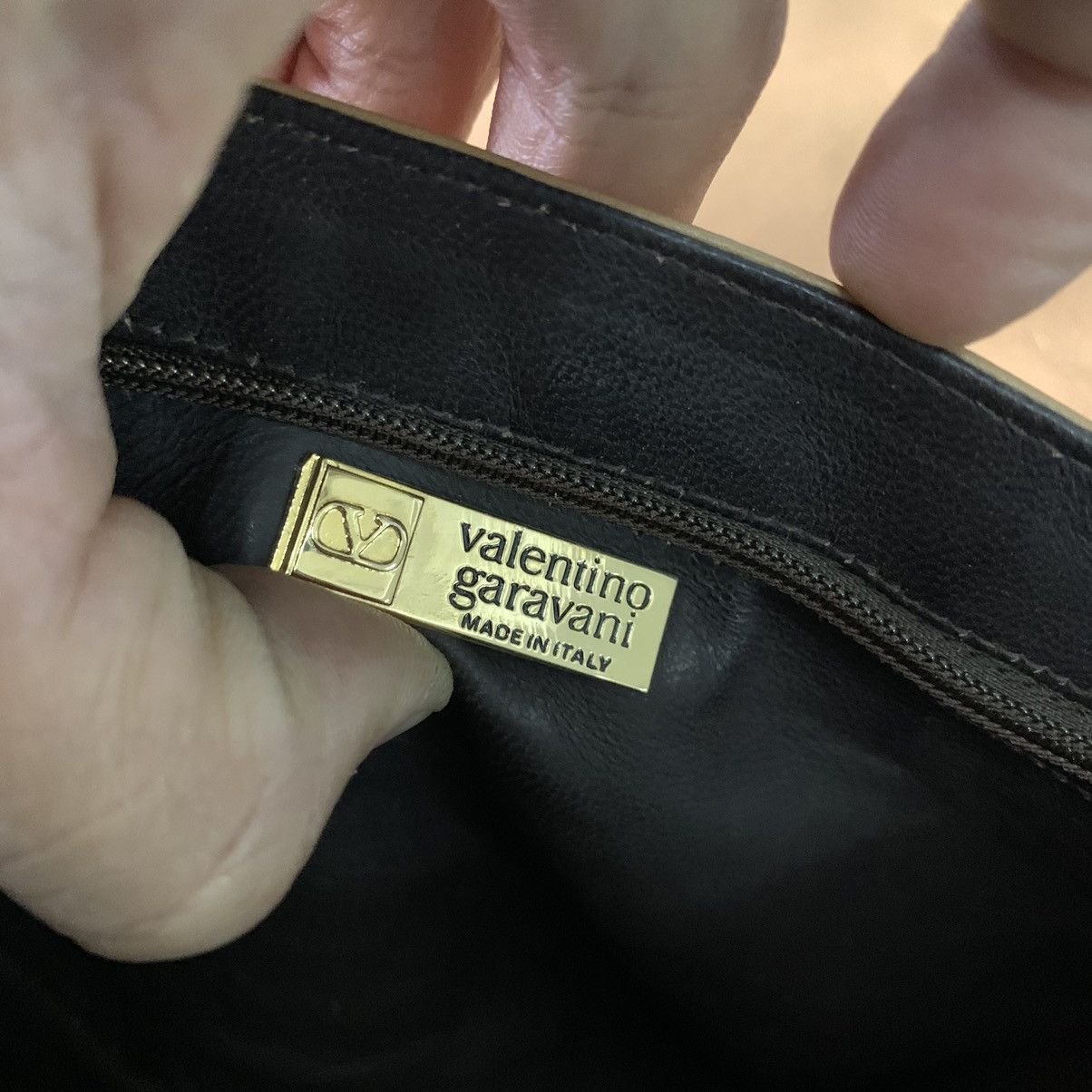 Valentino Valentino Garavani Leather Slingbag Size ONE SIZE - 12 Thumbnail