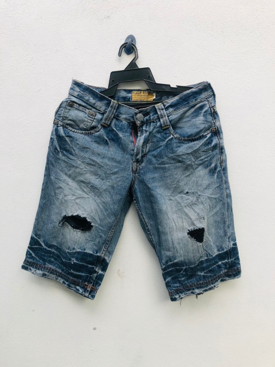 Japanese Brand Vintage Flash Report Japanese Travis Scott Fashion Style Size US 30 / EU 46 - 1 Thumbnail