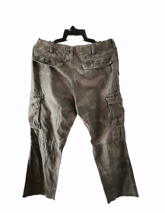 Uniqlo CAMO CARGO PANTS x UNIQLO Grailed