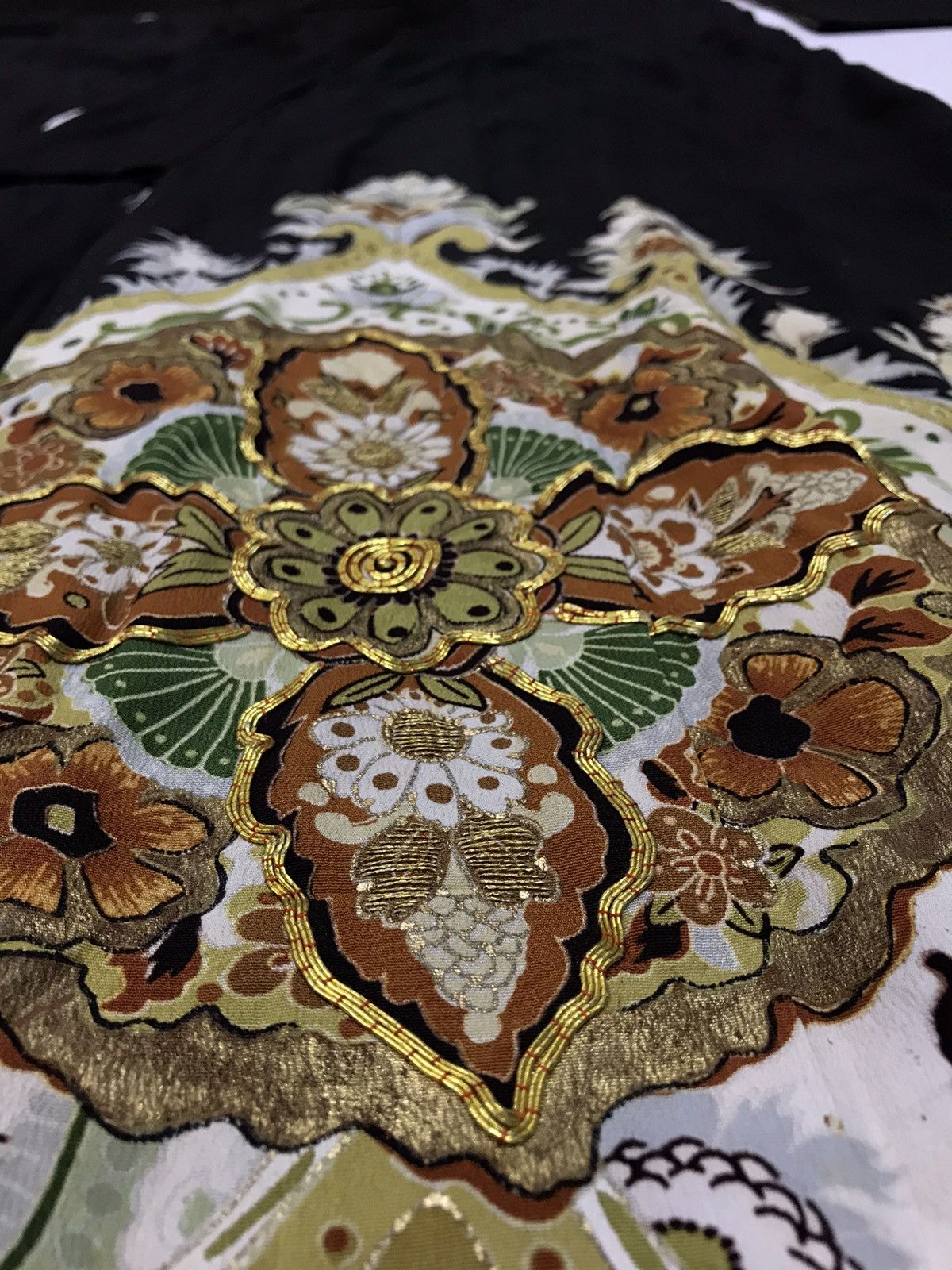 Japanese Brand × Vintage VINTAGE JAPANESE BLACK KIMONO GOLDEN THREAD PATTERN Size US L / EU 52-54 / 3 - 5 Thumbnail
