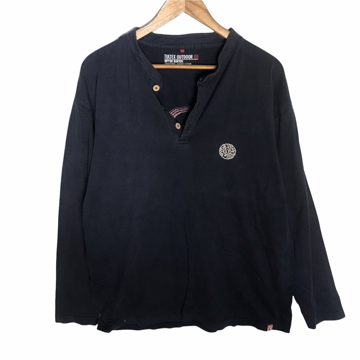 Japanese Brand Japan brand nippon bunyoh traditional design half button Size US L / EU 52-54 / 3 - 2 Thumbnail