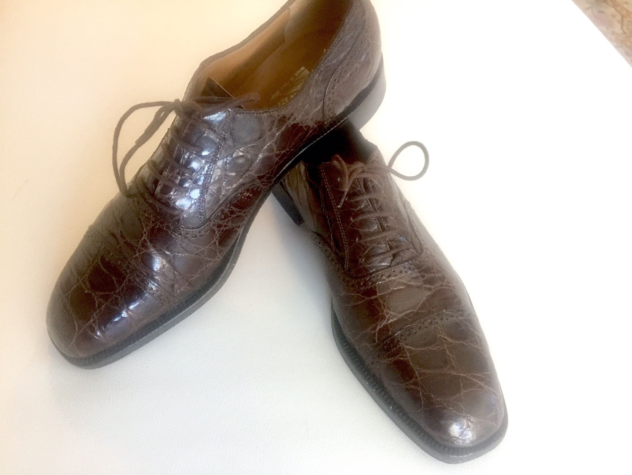 Salvatore Ferragamo Salvatore Ferragamo Alligator Lace Up 