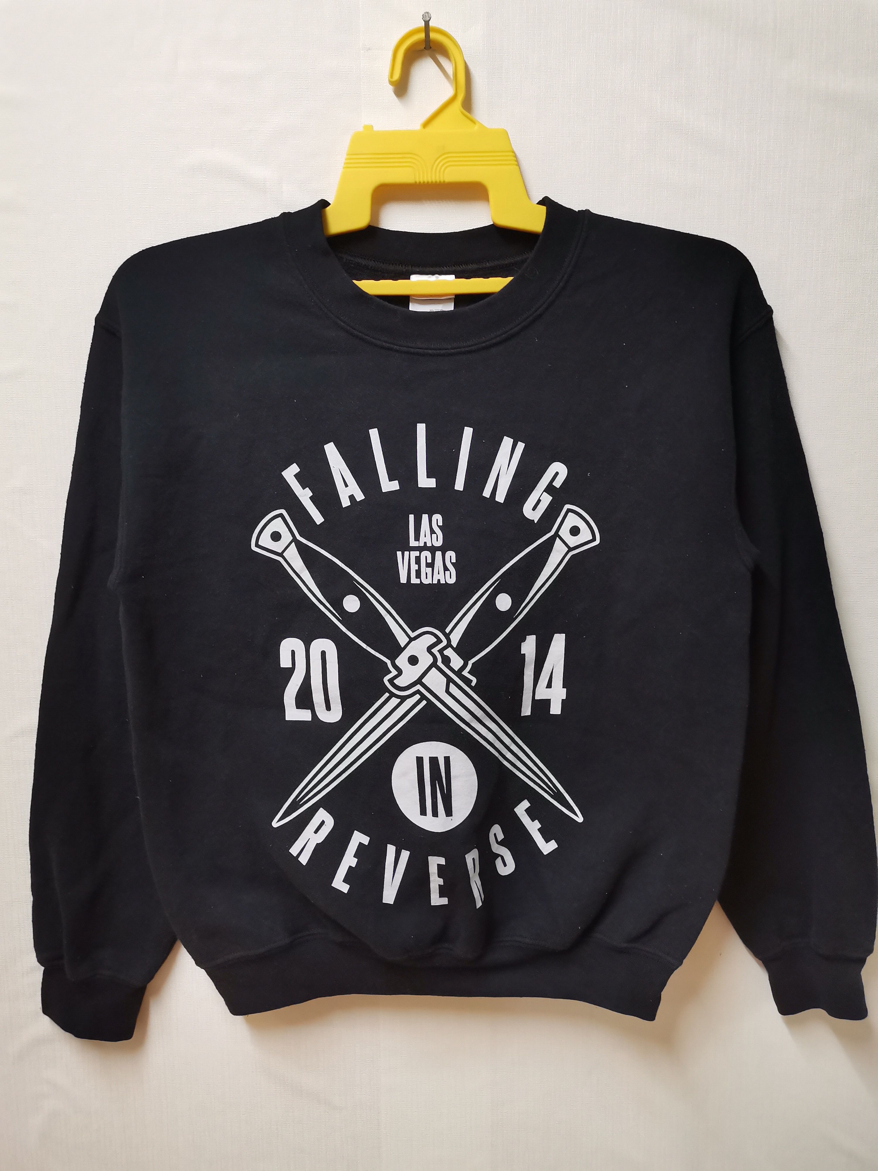 FALLING IN REVERSE SWEATSHIRT