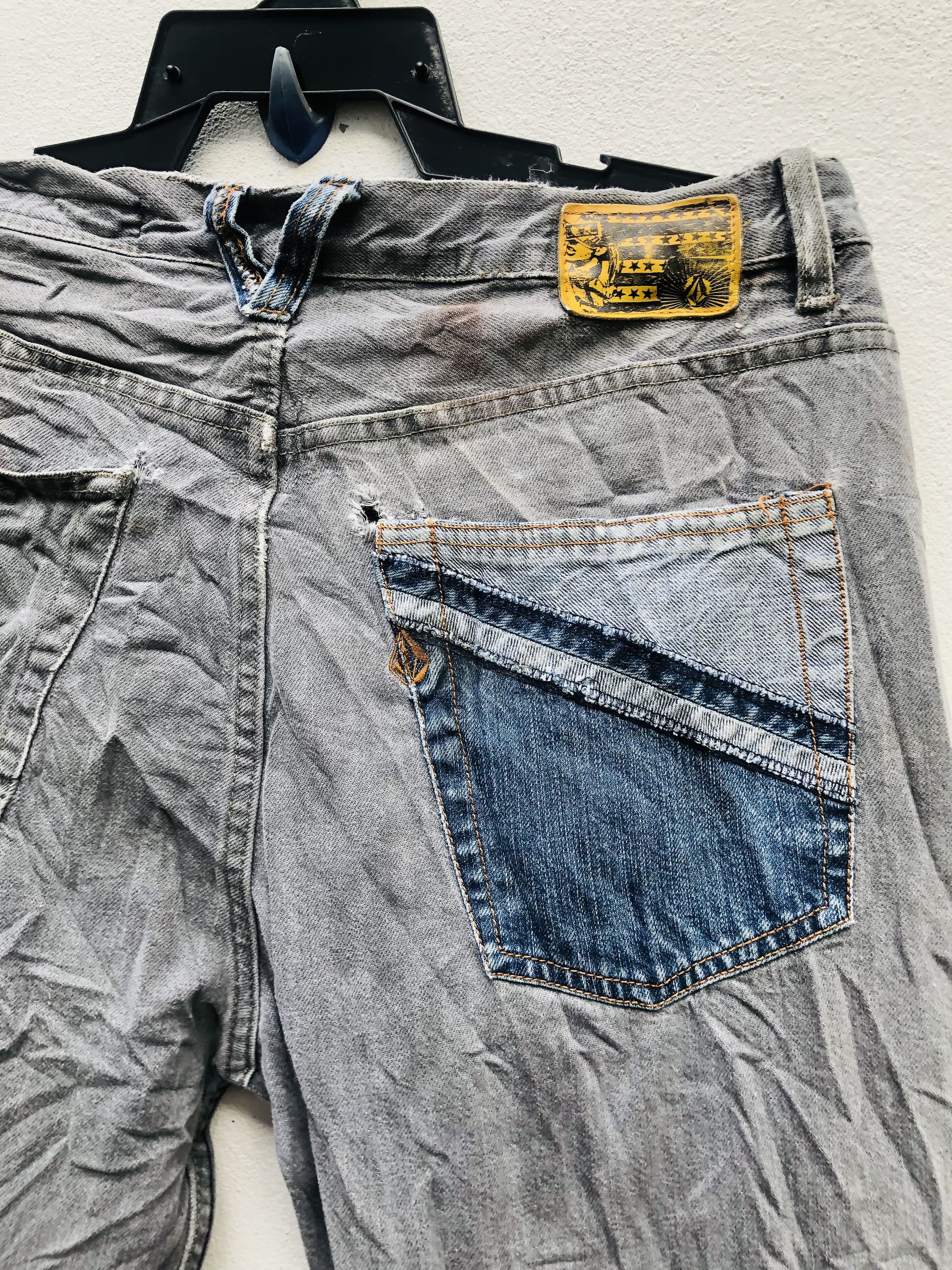 Japanese Brand × Volcom Vintage Volcom Skateboard Travis Scott Fashion Style Size US 34 / EU 50 - 8 Thumbnail