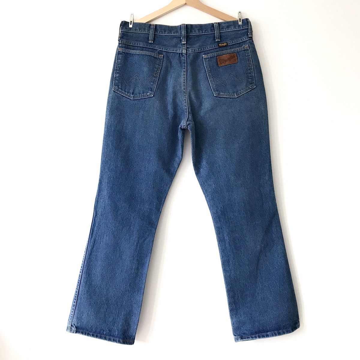 Vintage Authentic Vintage 80s Wrangler USA 945NAV Boot Cut Denim W34 ...