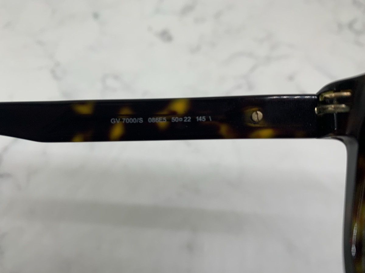 Givenchy Unisex Givenchy Sunglasses Size ONE SIZE - 5 Thumbnail