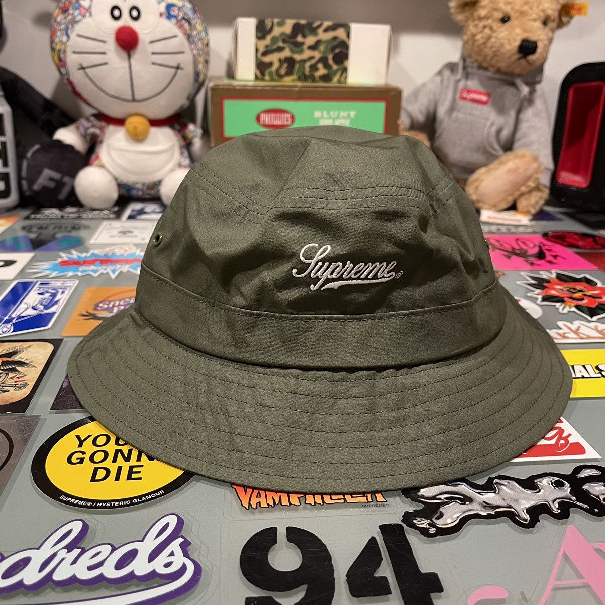 Supreme bolt snap crusher - olive Supreme Bolt Snap Crusher Hat - Red | Editorialist main image 4