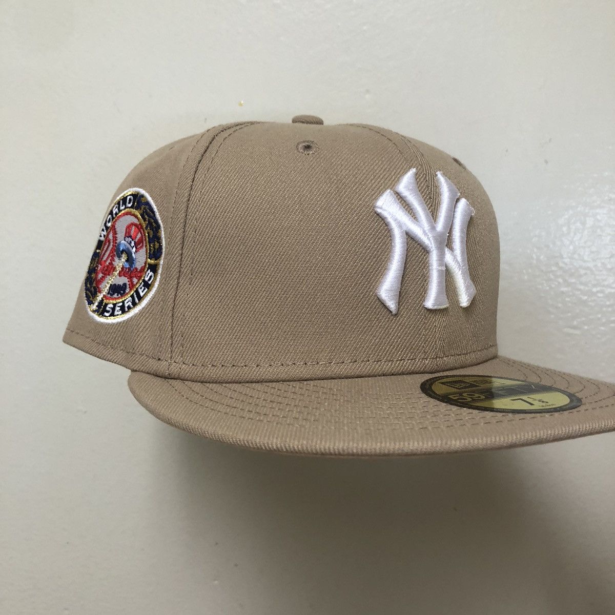 New York Yankees 1949 World Series New Era 59Fifty Fitted Hat (Camel Peach  Under Brim)