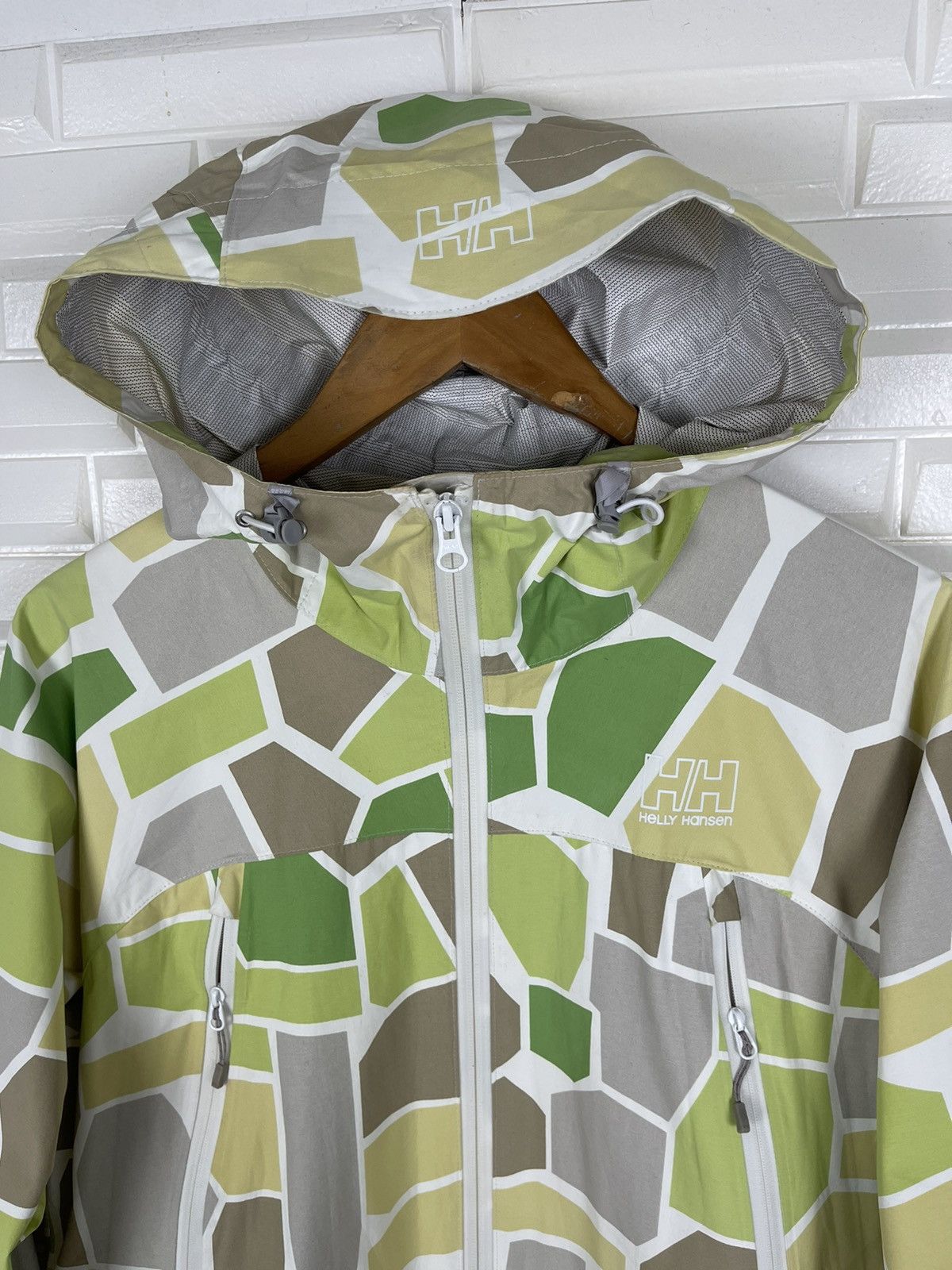 Helly Hansen 💥Stunning Color Block HELLY HANSEN Windbreaker Hoodie Size US M / EU 48-50 / 2 - 3 Thumbnail