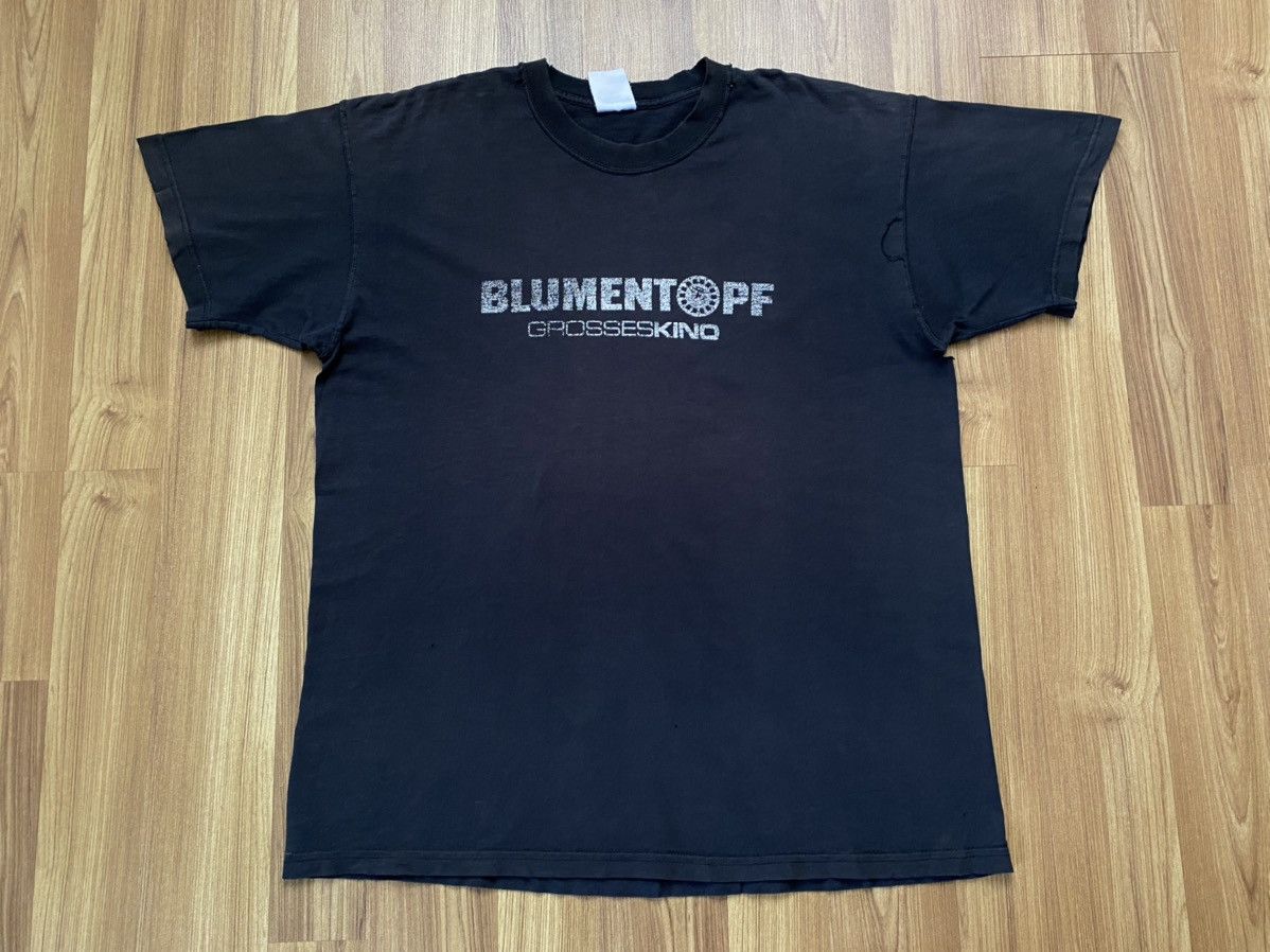Band Tees Vintage Blumentopf Grosses Kino T Shirt Tee Y2K Rammstein Size US XL / EU 56 / 4 - 1 Thumbnail