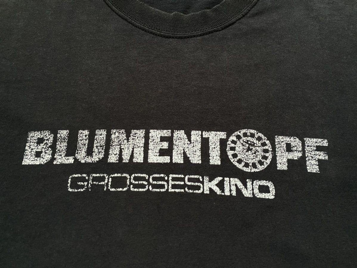 Band Tees Vintage Blumentopf Grosses Kino T Shirt Tee Y2K Rammstein Size US XL / EU 56 / 4 - 2 Thumbnail