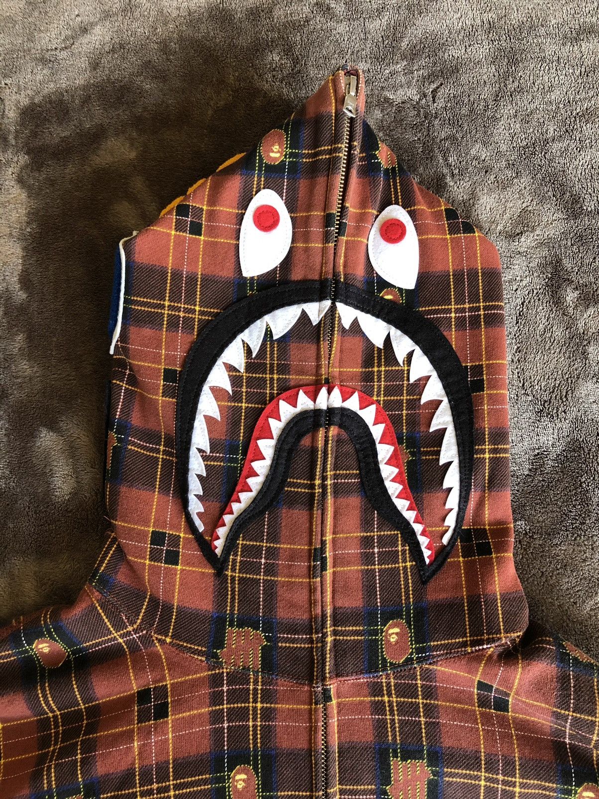 Bape undefeated shark hoodie clearance