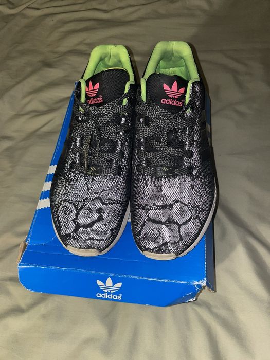 zx flux snakeskin reflective