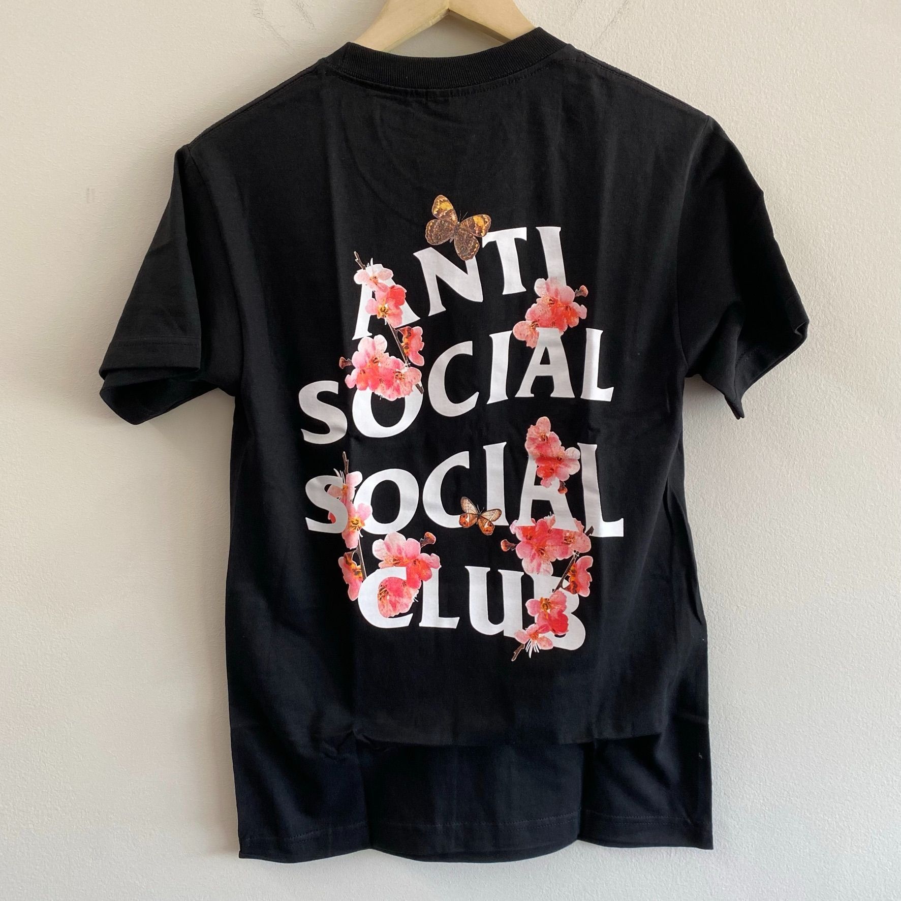 Anti Social Social Club Black Kkoch Cherry Blossom Tee Size US S / EU 44-46 / 1 - 4 Thumbnail