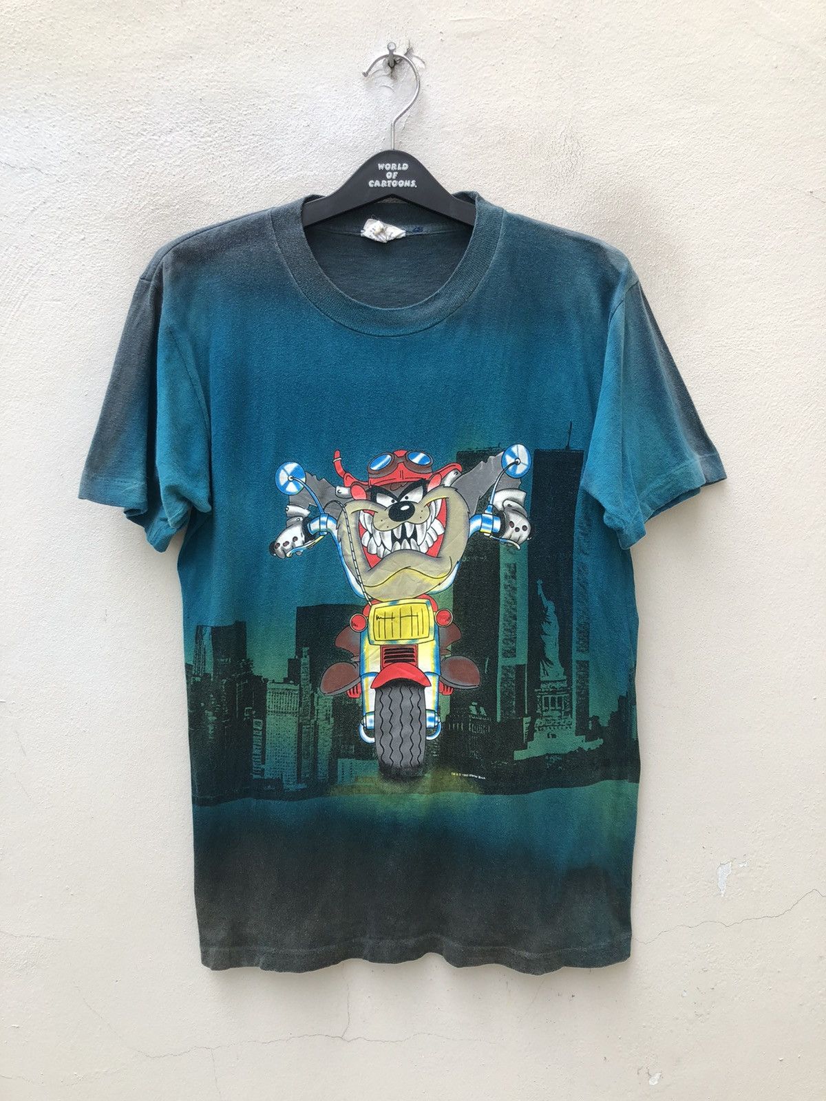 Vintage Vintage 95 Looney Tunes Tasmanian Devil Tie Dye t shirt Size US M / EU 48-50 / 2 - 1 Thumbnail