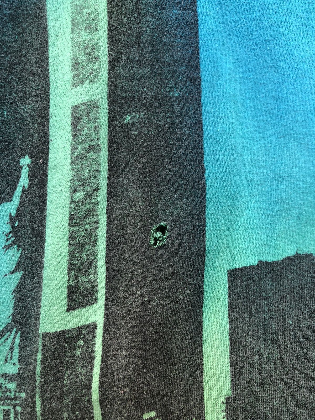Vintage Vintage 95 Looney Tunes Tasmanian Devil Tie Dye t shirt Size US M / EU 48-50 / 2 - 18 Thumbnail