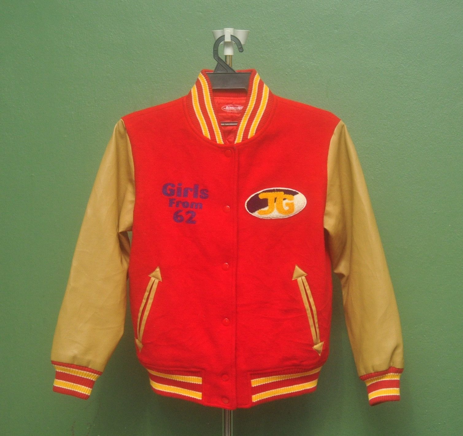 Japanese Brand Vintage Jessie Japanese Varsity Travis Scott Fashion Style Size US M / EU 48-50 / 2 - 1 Thumbnail