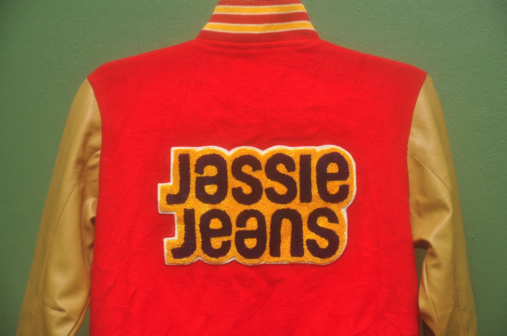 Japanese Brand Vintage Jessie Japanese Varsity Travis Scott Fashion Style Size US M / EU 48-50 / 2 - 4 Thumbnail