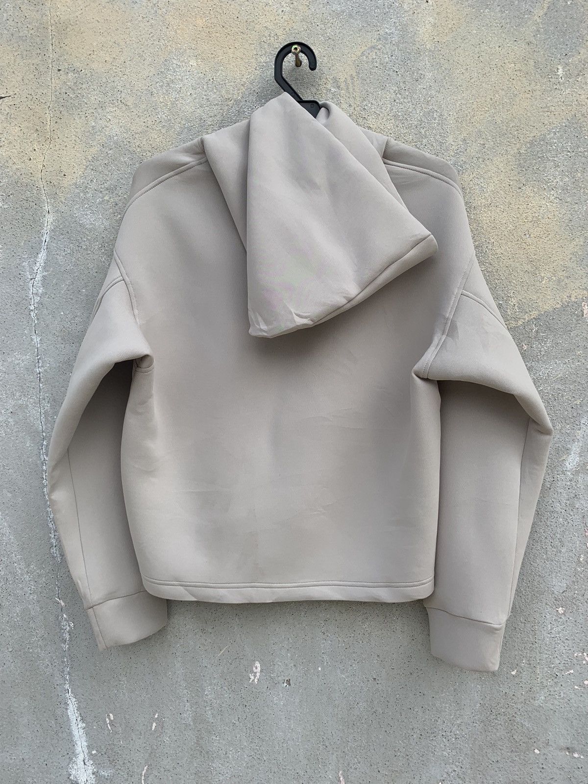 Japanese Brand Uniqlo Cropped Hoodie