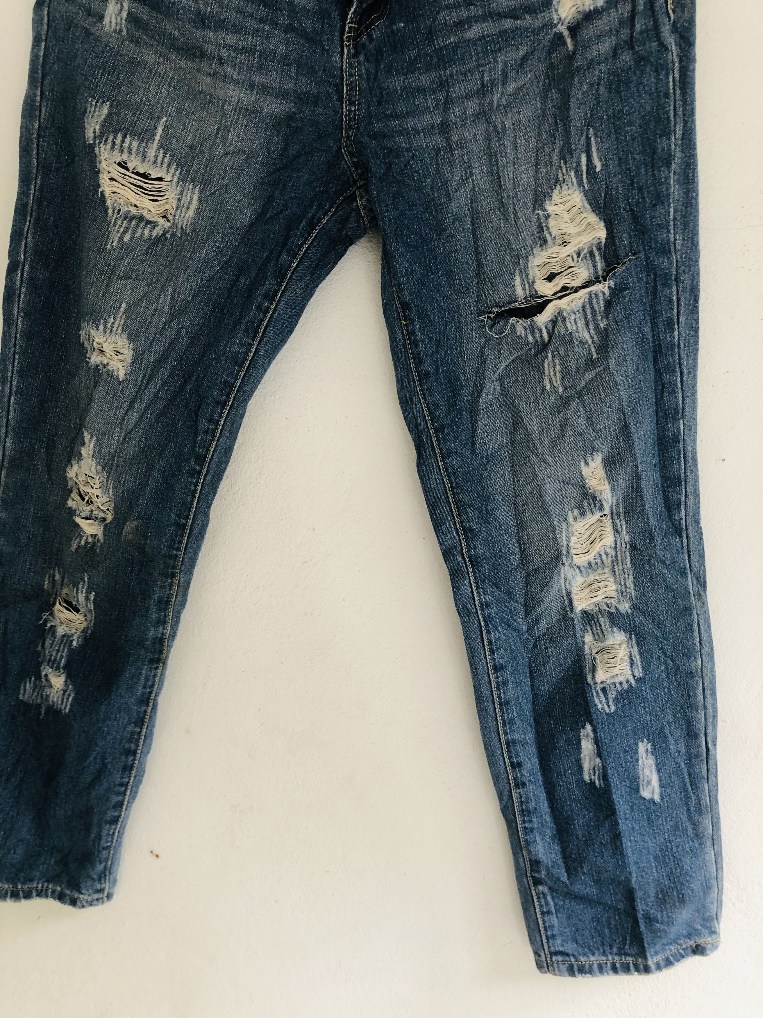 Japanese Brand Vintage Japanese Distressed Travis Scott Fashion Style Size US 34 / EU 50 - 4 Thumbnail