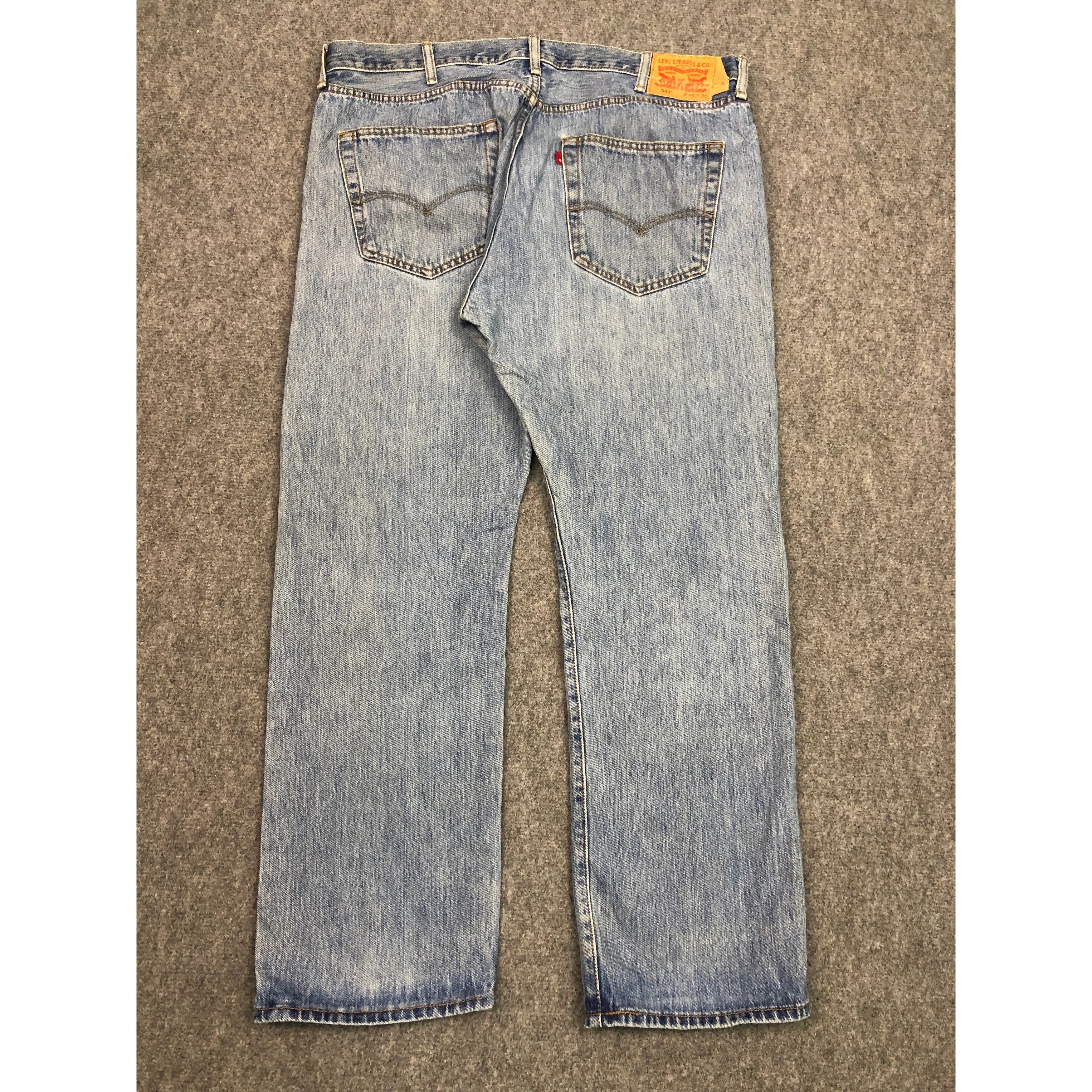 Levi's Vintage Levis 501 Jeans Lightwash DP0495 Size US 40 / EU 56 - 2 Thumbnail