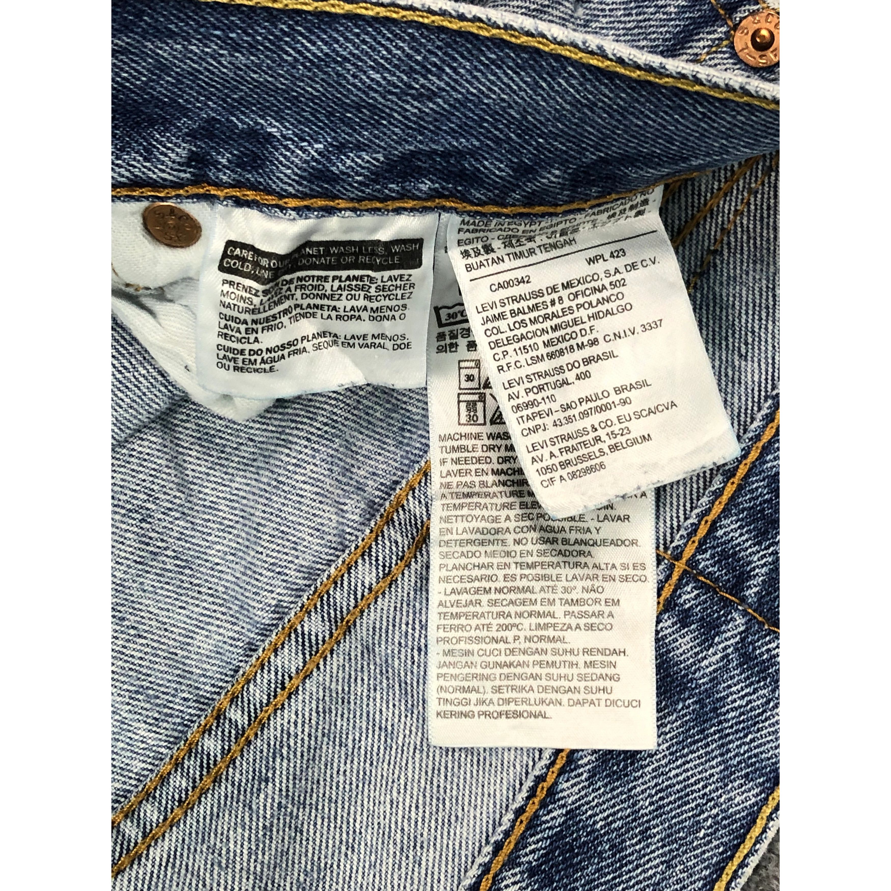 Levi's Vintage Levis 501 Jeans Lightwash DP0495 Size US 40 / EU 56 - 6 Thumbnail