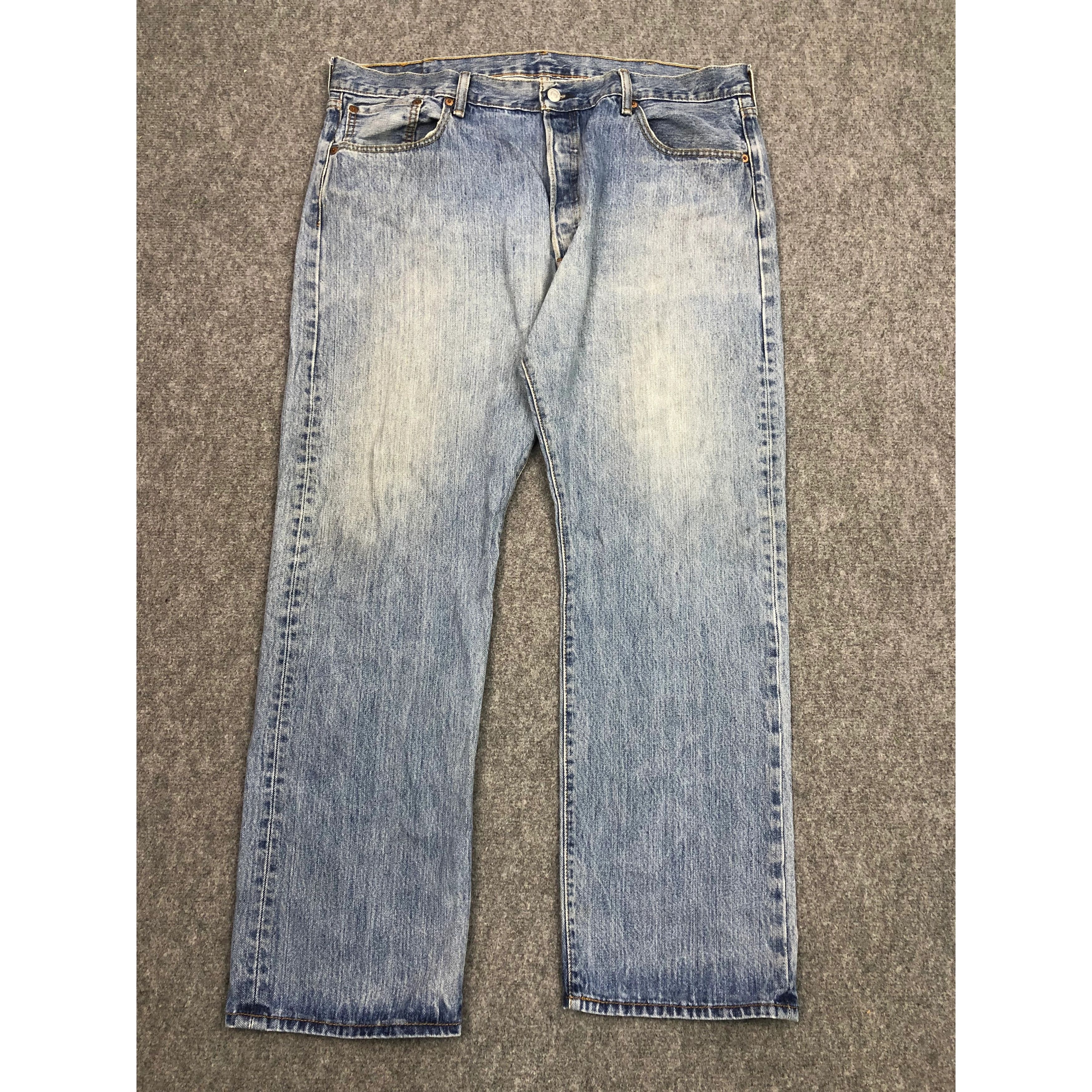 image of Levis 501 Jeans Lightwash in Light Blue Jeans, Men's (Size 40)
