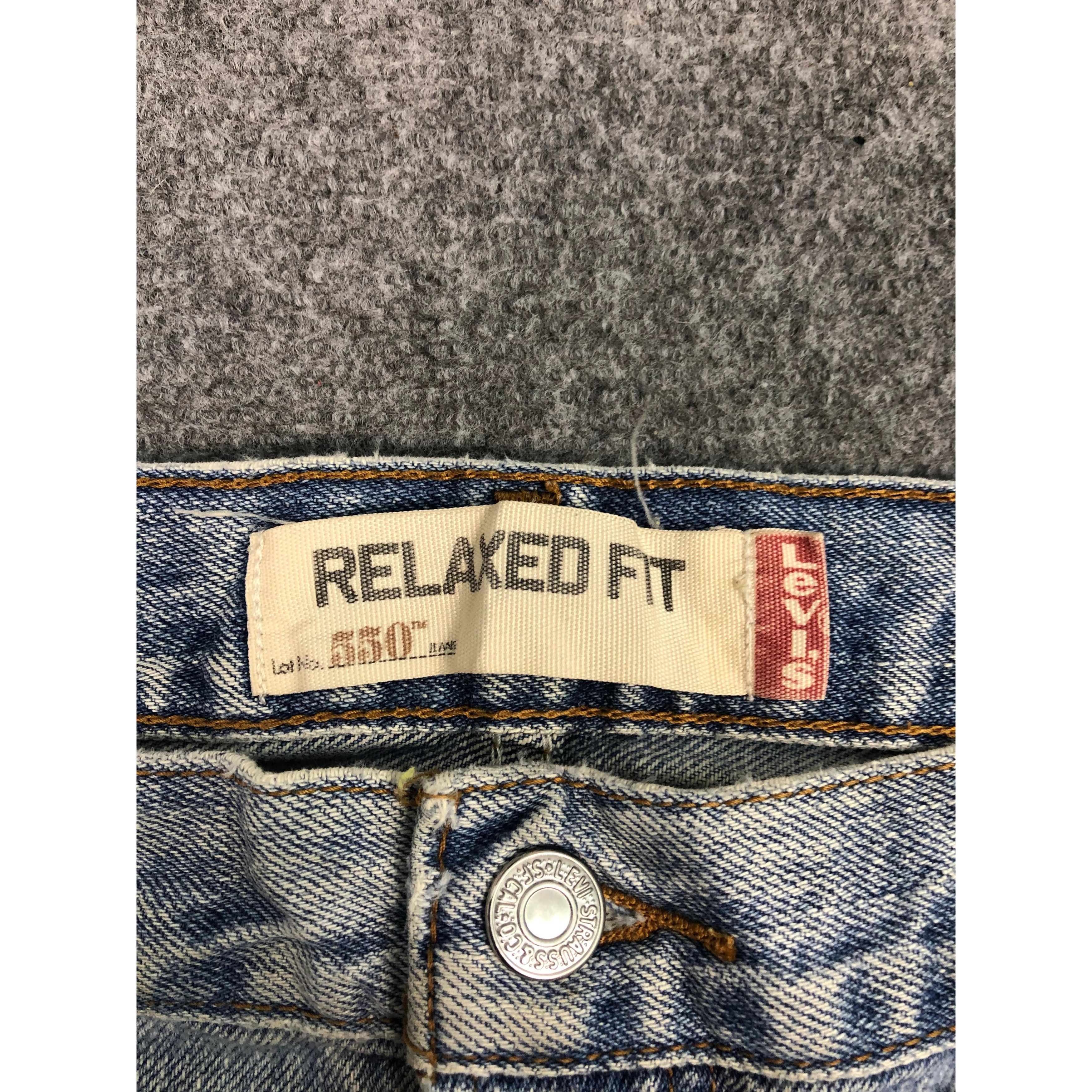 Levi's Vintage Levis 550 Jeans Lightwash DP0498 Size US 37 - 7 Thumbnail