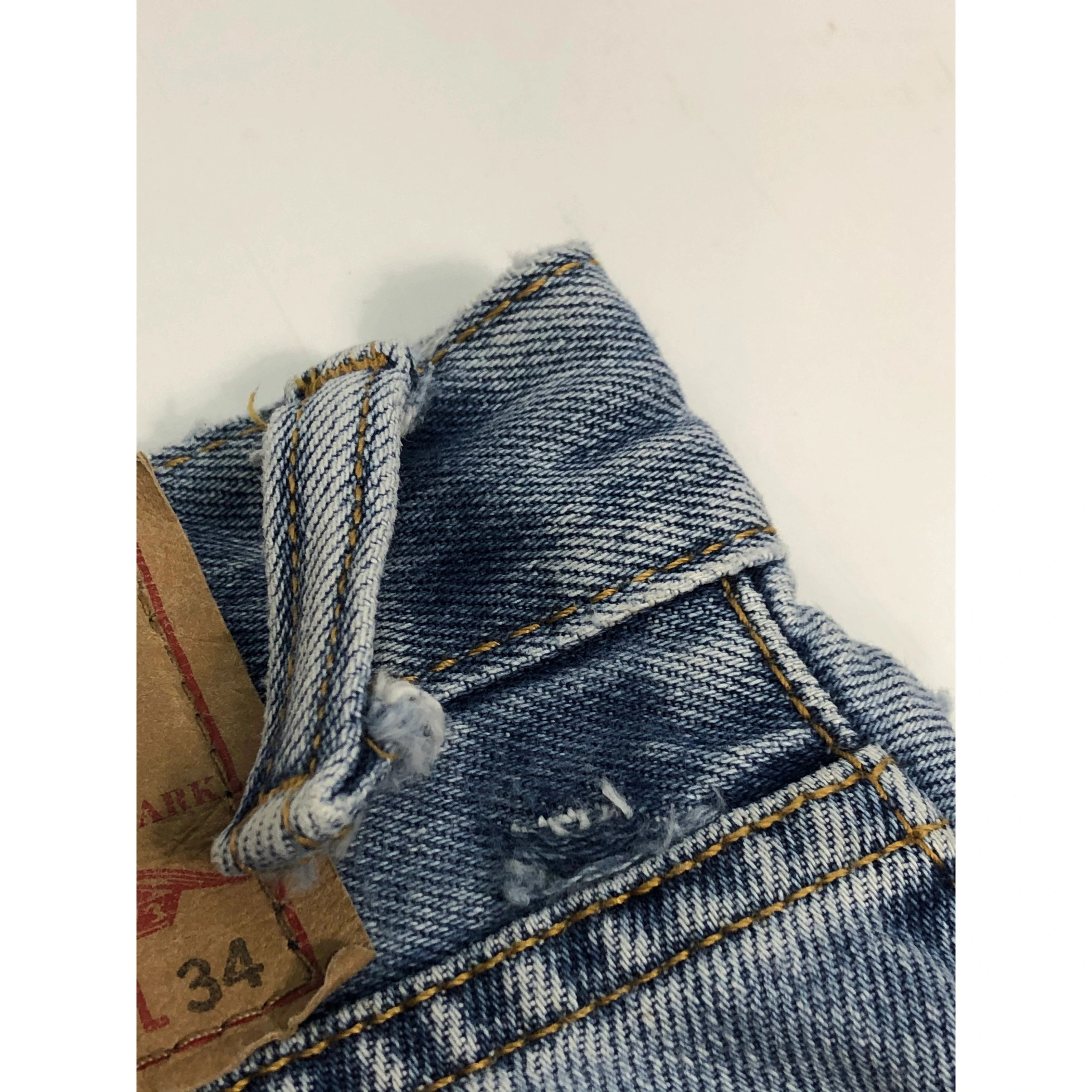 Levi's Vintage Levis 560 Comfort Fit Faded Denim DP0075 Size US 37 - 10 Thumbnail